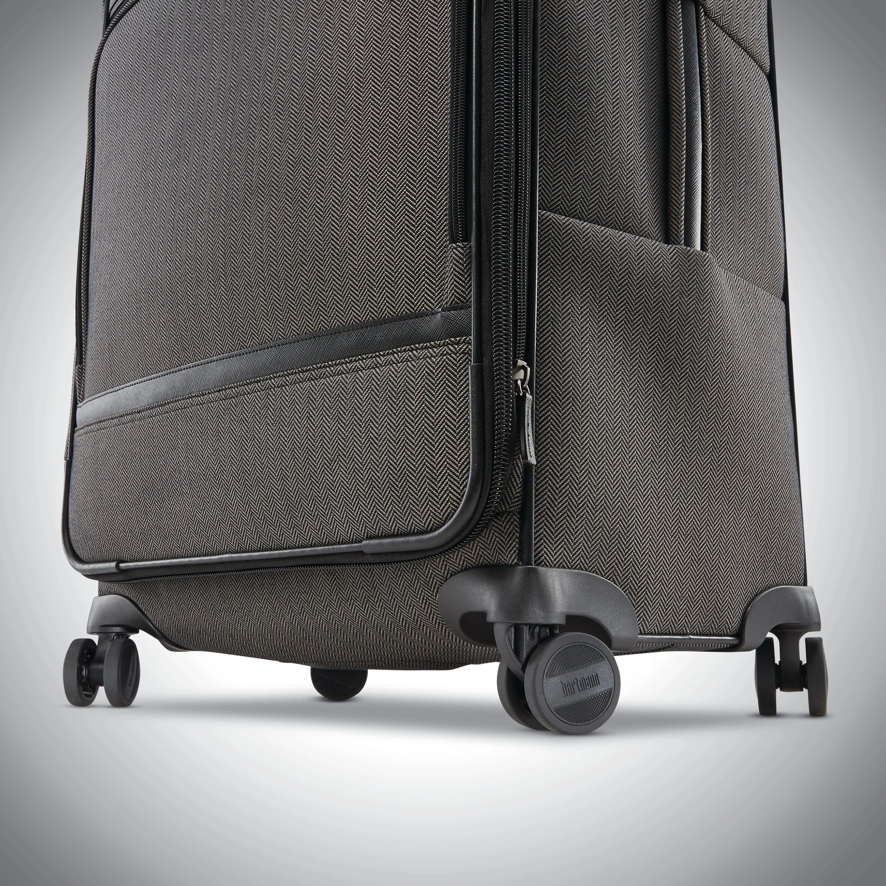 Hartmann Herringbone Deluxe Medium Journey Expandable Spinner Medium