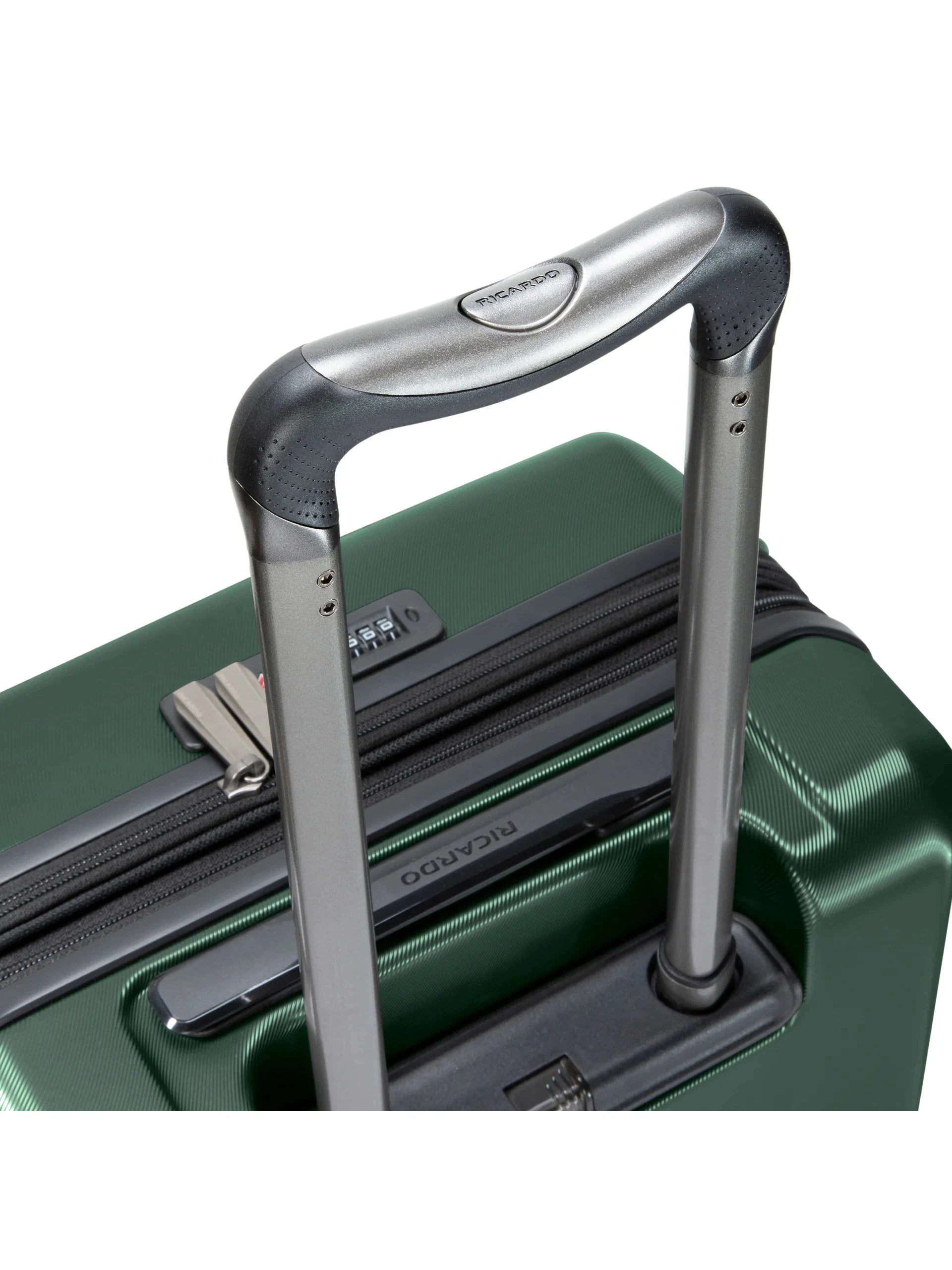 Ricardo Beverly Hills Montecito 2.0 Hardside Spinner Carry-On 21"