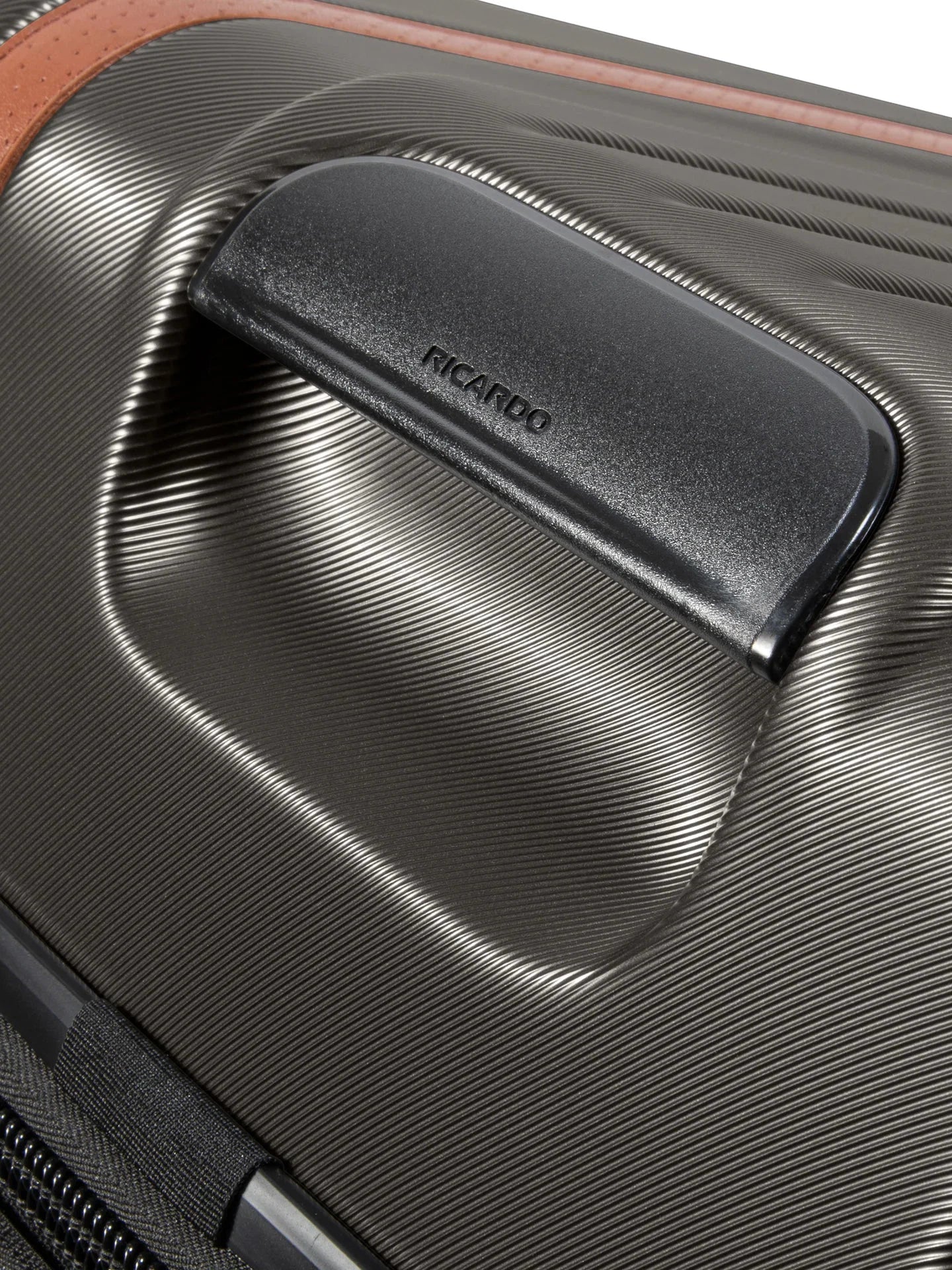 Ricardo Beverly Hills Montecito 2.0 Hardside Spinner Medium 26"