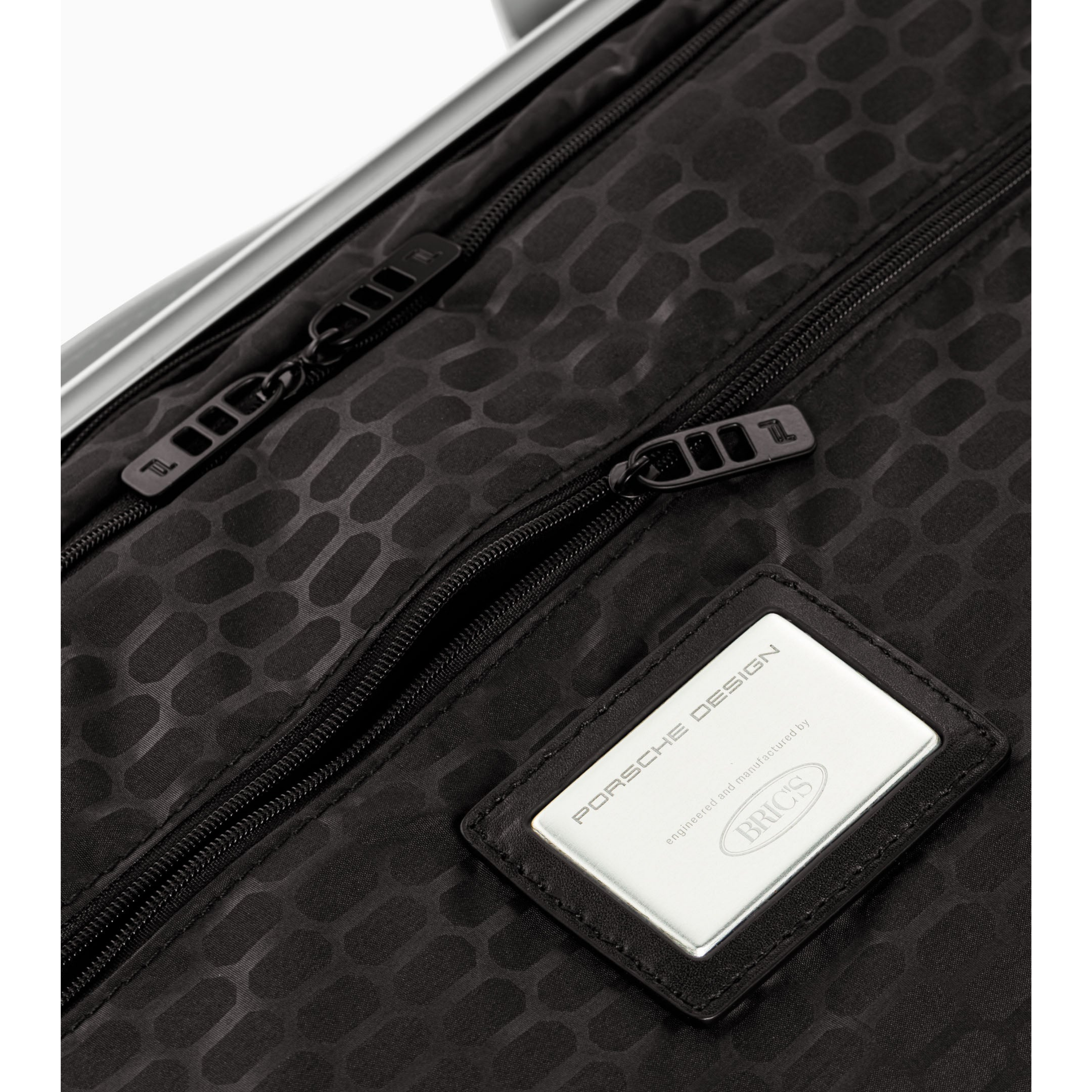 Porsche Design Aluminum 4W Spinner 31"