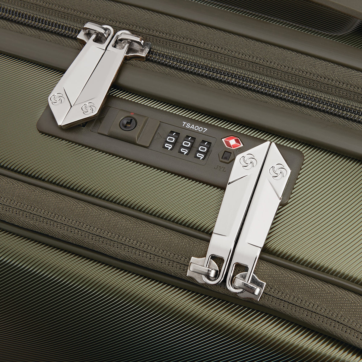 Samsonite Just Right Expandable Carry on