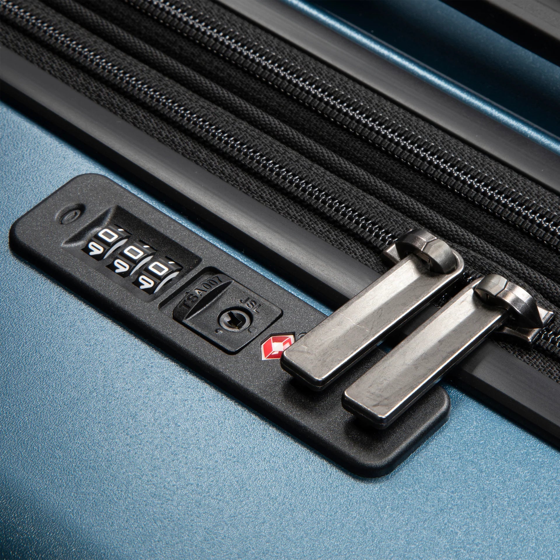 Ricardo Beverly Hills Cambria Hardside Expandable Spinner Medium 25"