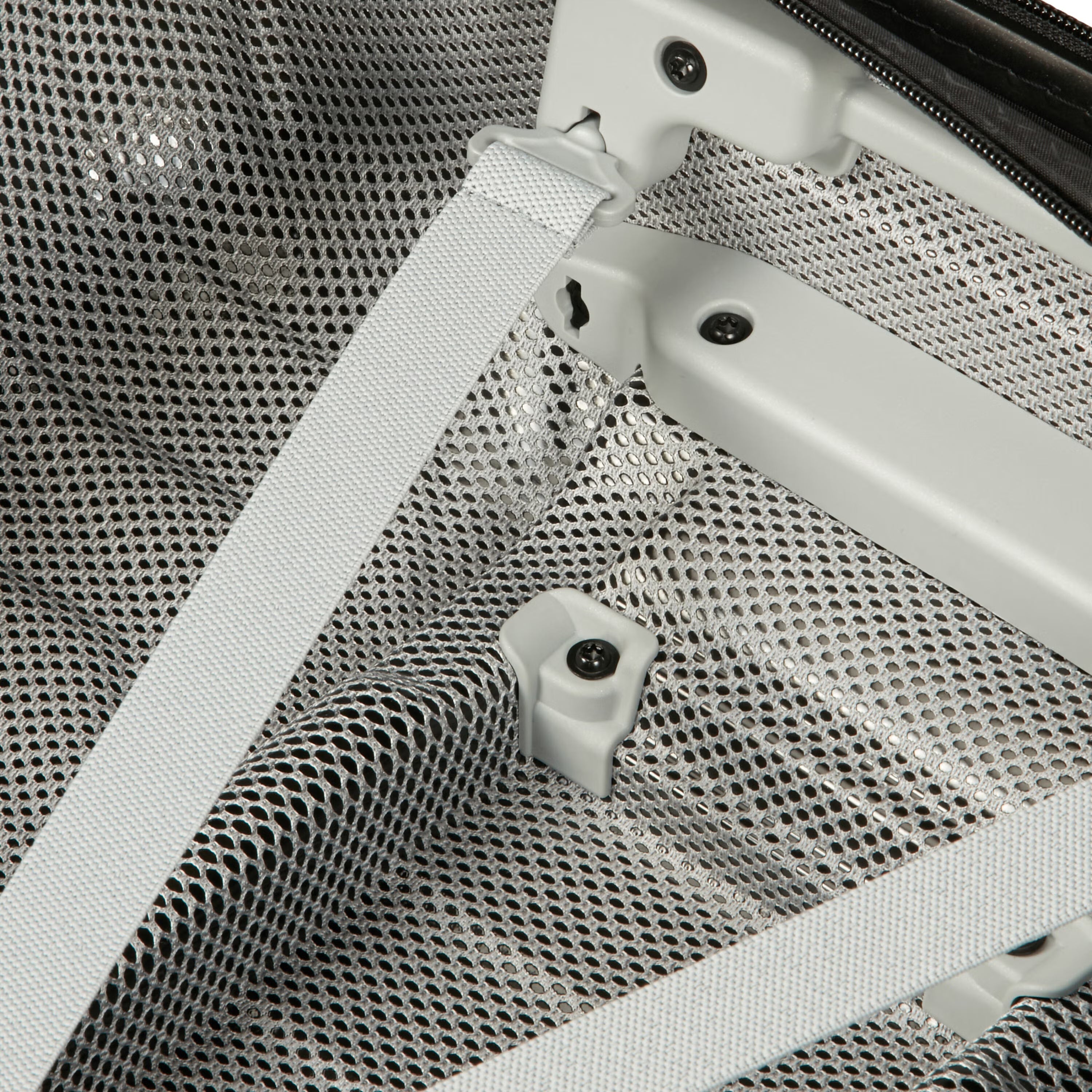 Samsonite Proxis Hardside Spinner