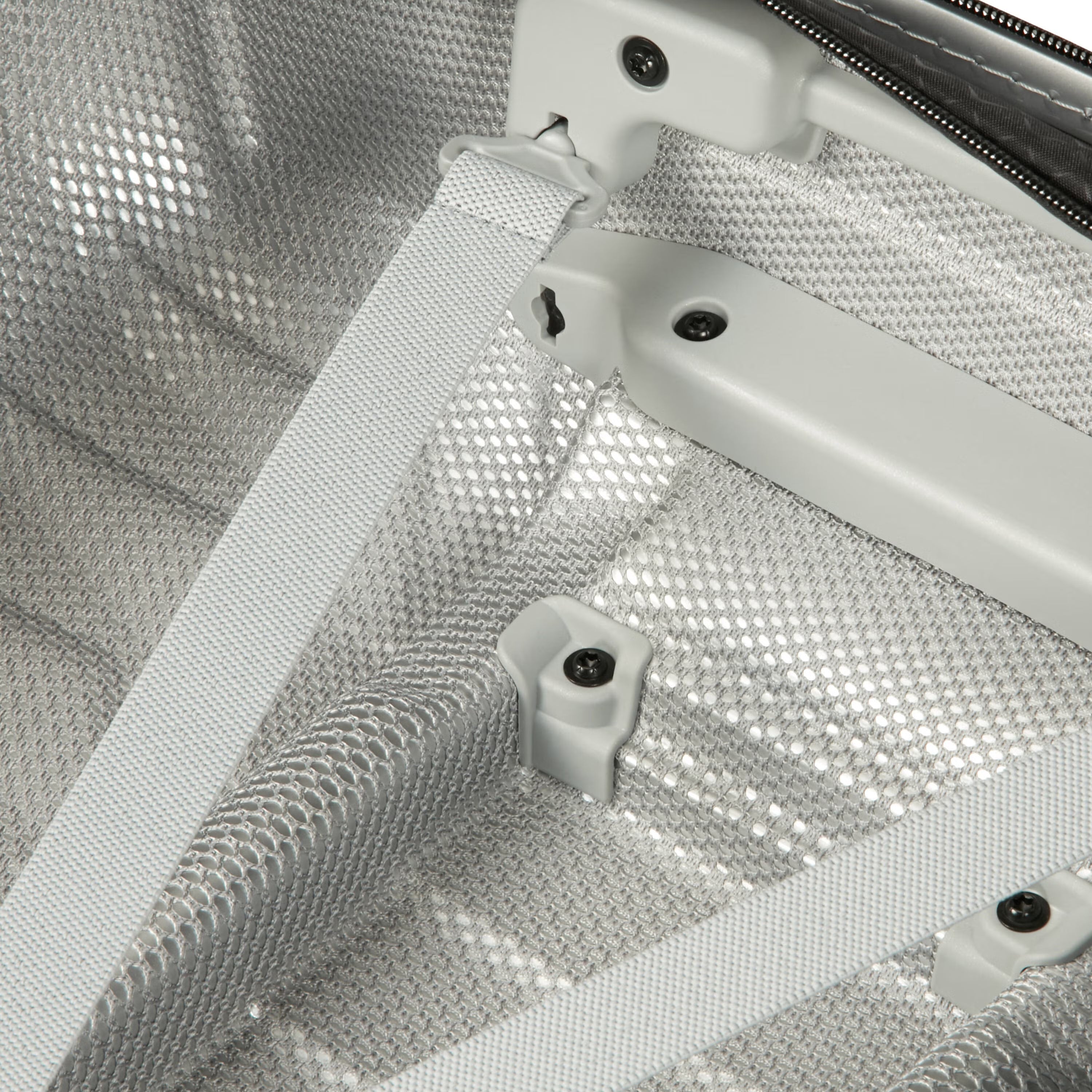 Samsonite Proxis Hardside Spinner