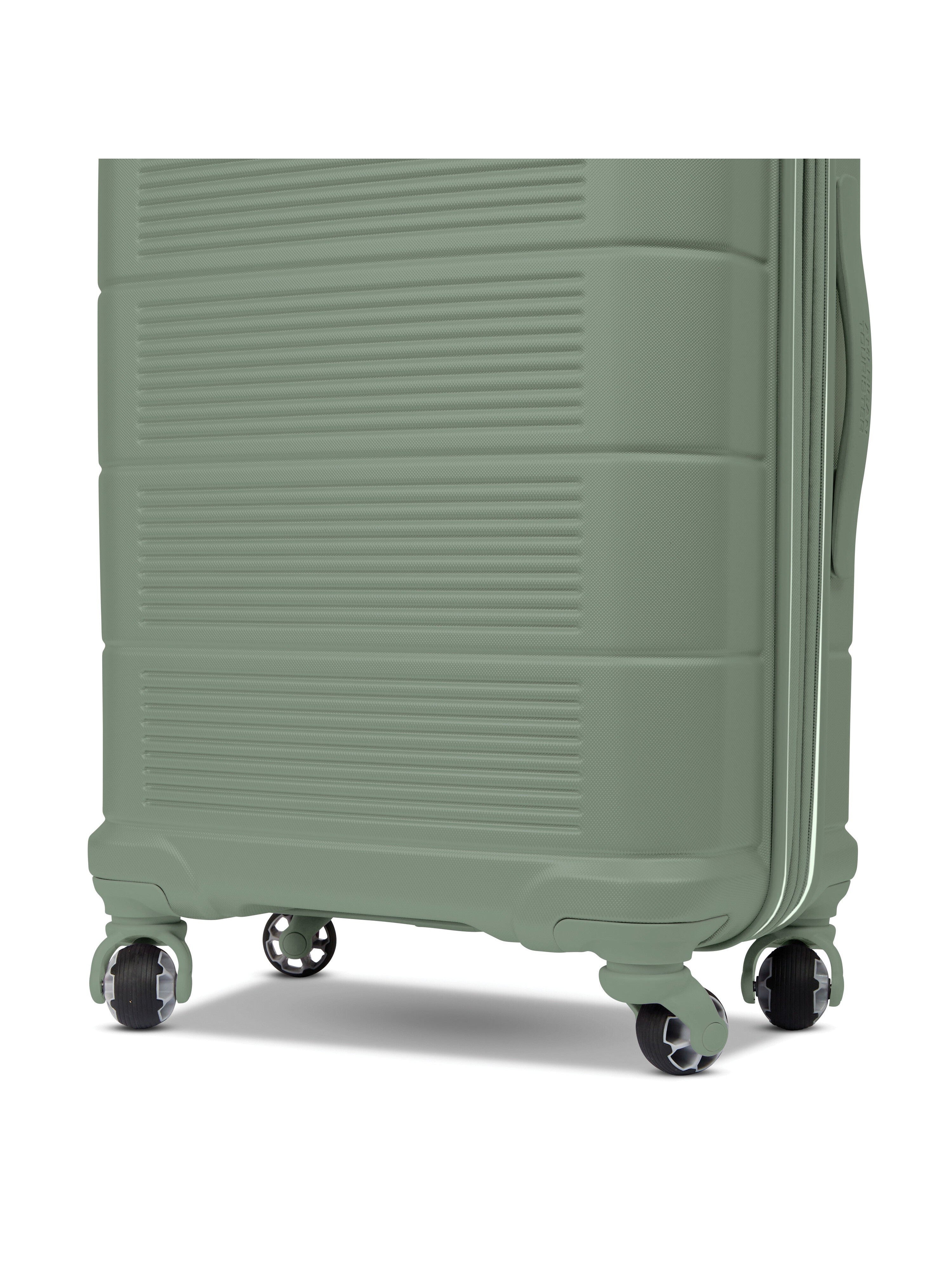 American Tourister Stratum 2.0 Hardside Medium Spinner 24"