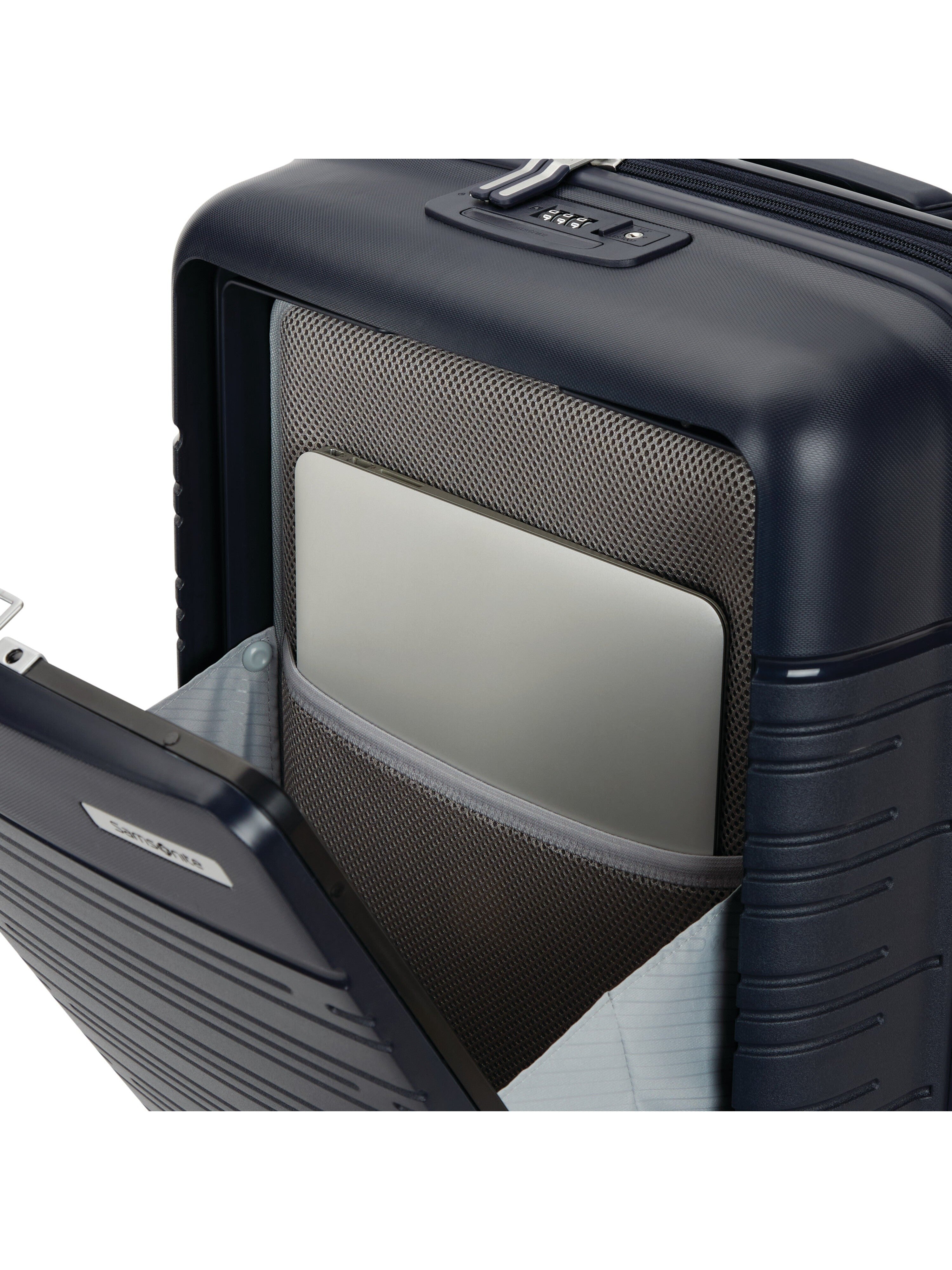 Elevation Plus Global Carry-On Spinner 22"