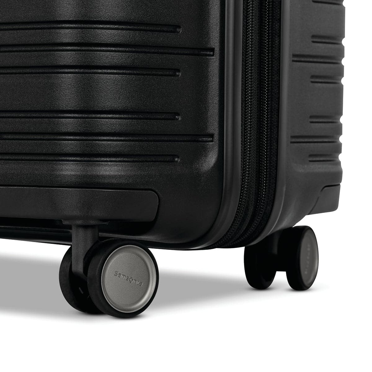 Samsonite Elevation Plus Hardside Spinner