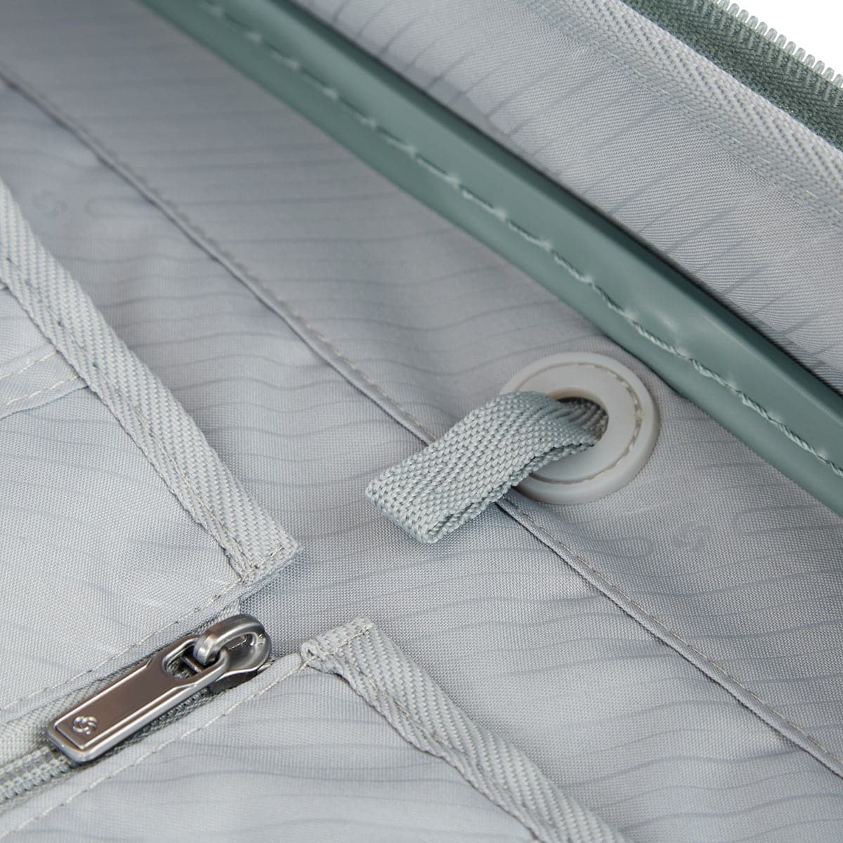 Samsonite Elevation Plus Hardside Spinner