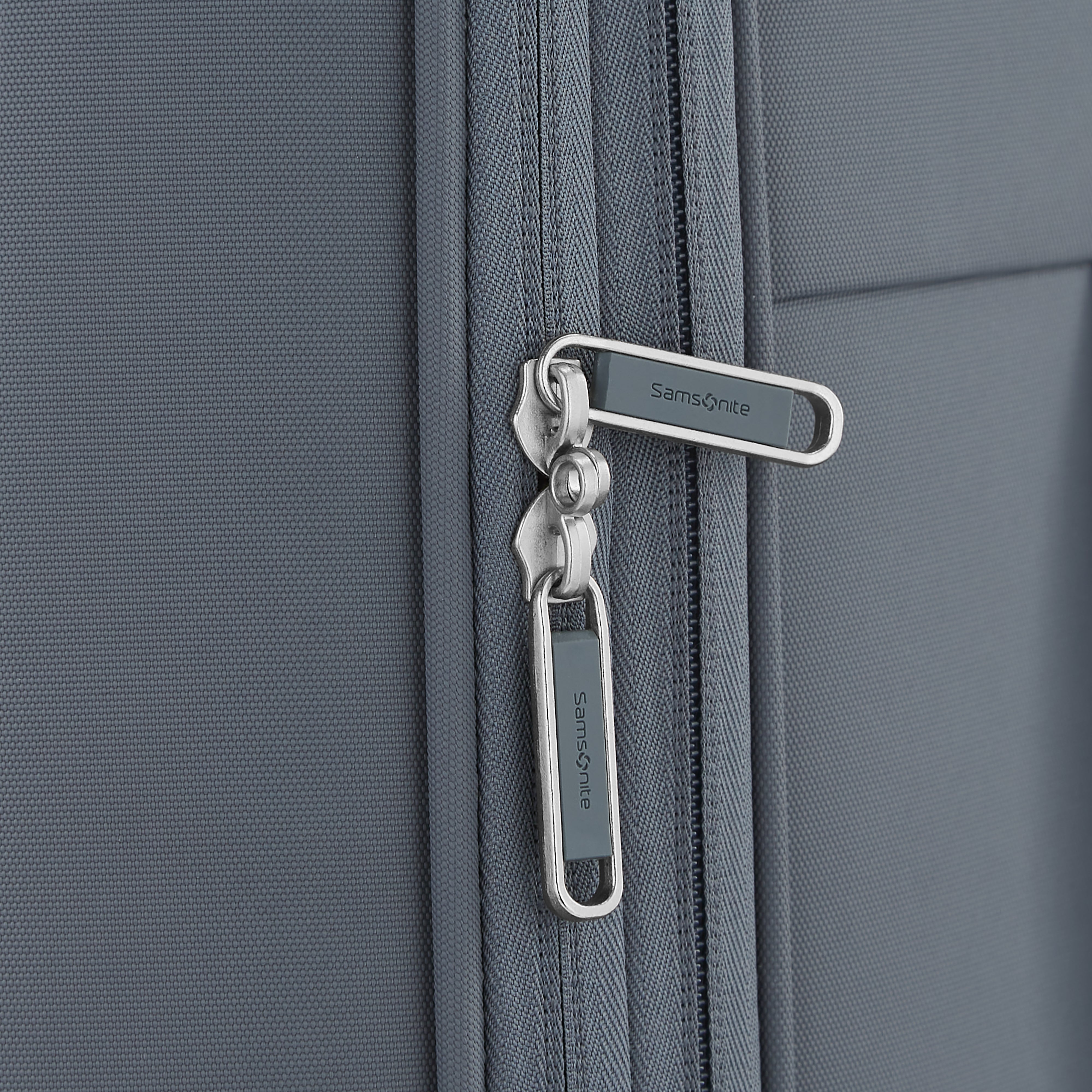 Samsonite Elevation Plus Expandable Large Spinner