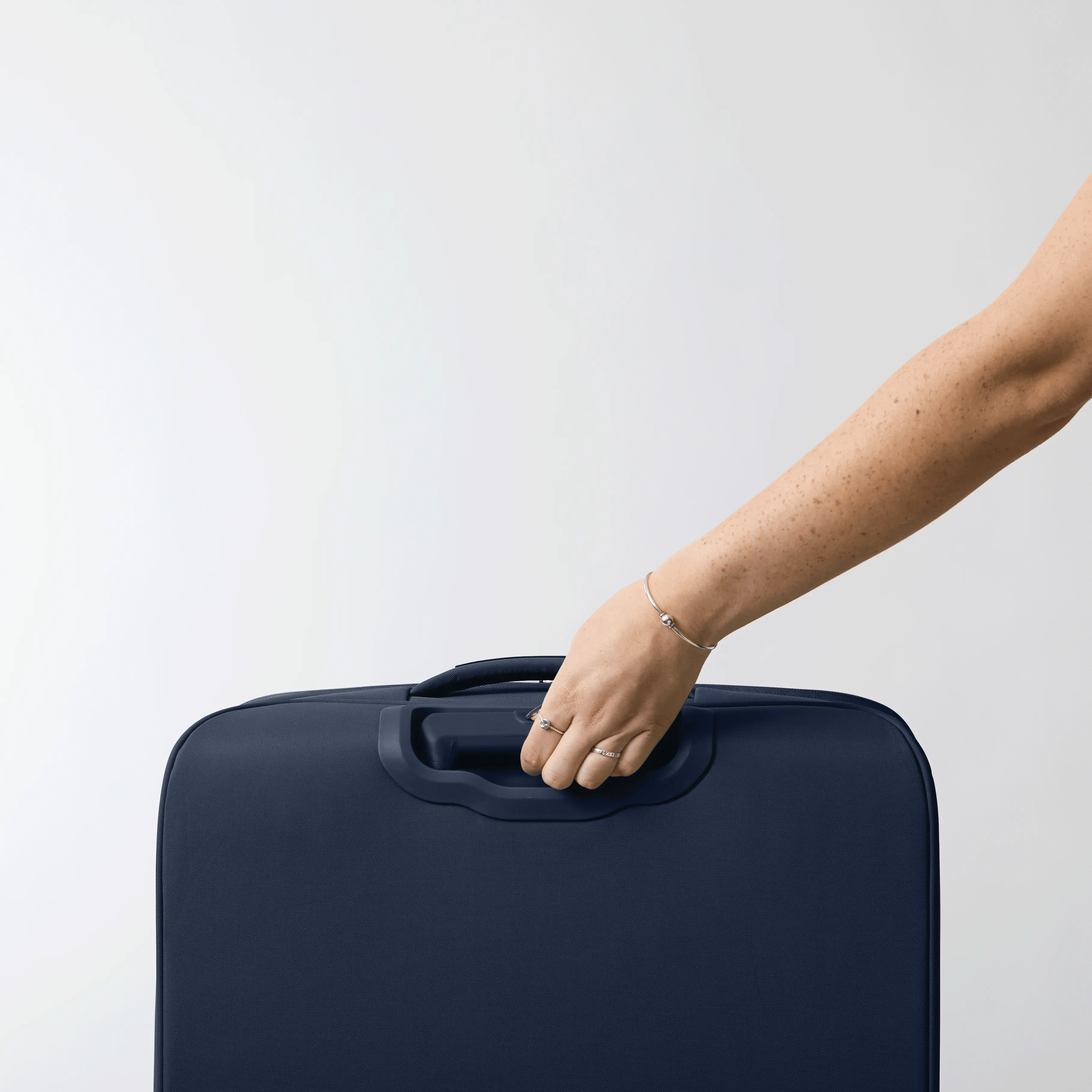 Samsonite Elevation Plus Expandable Large Spinner