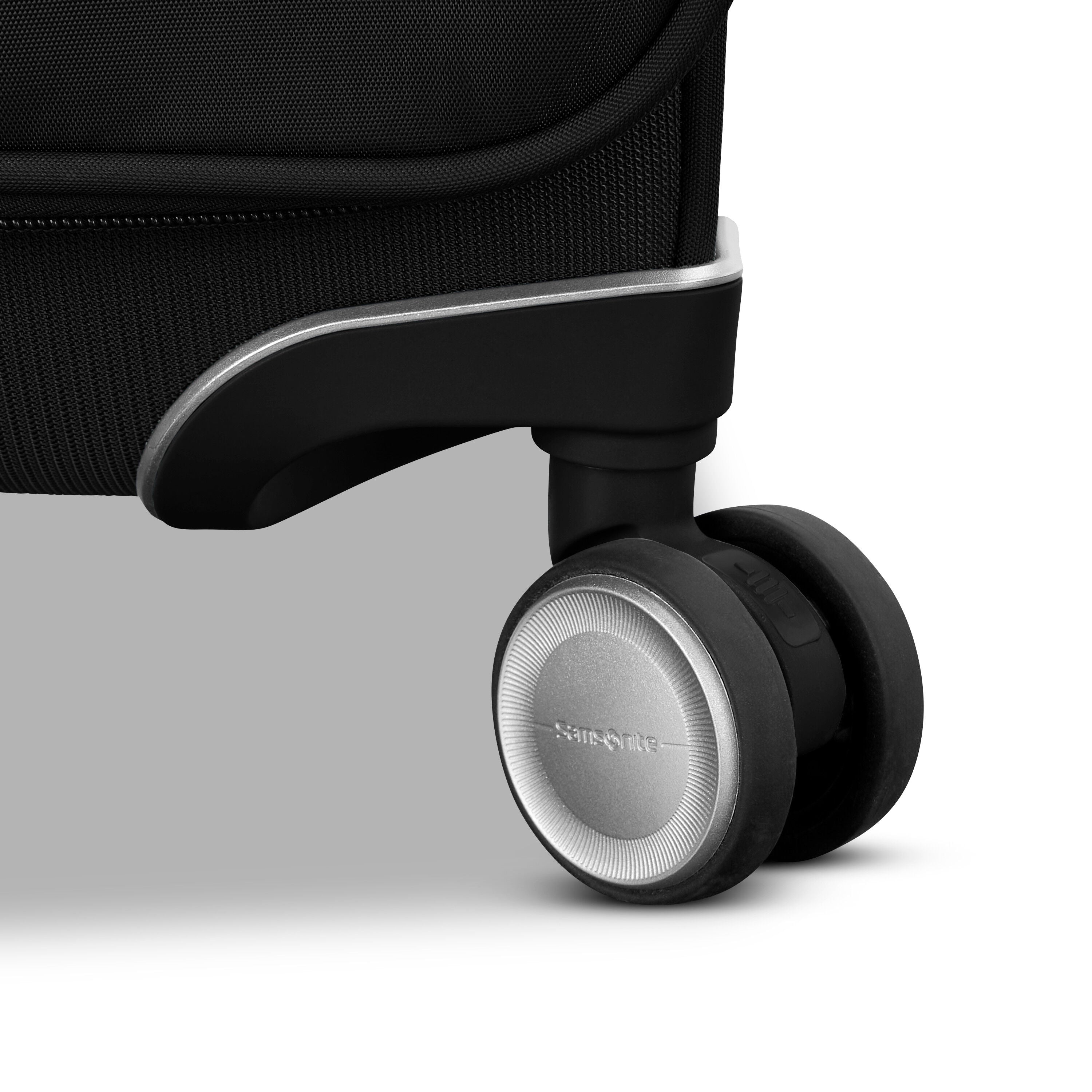 Samsonite Silhouette 18 Softside Global Carry-On Spinner