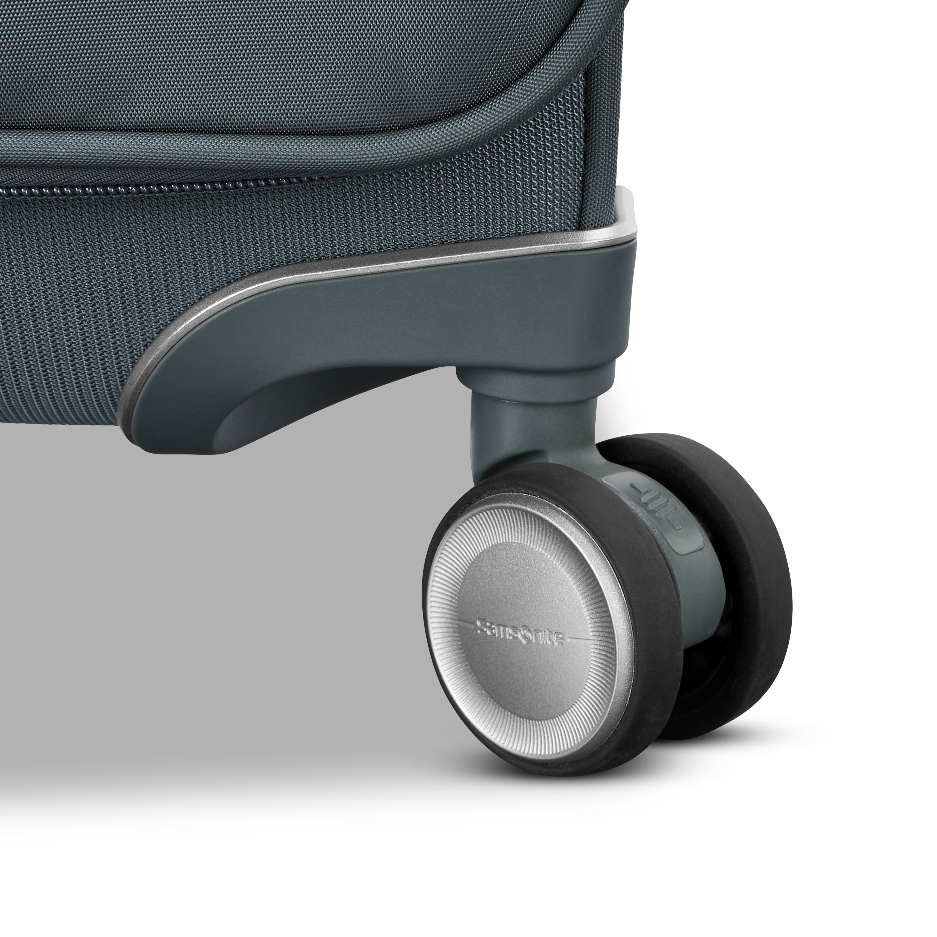 Samsonite Silhouette 18 Softside Spinner