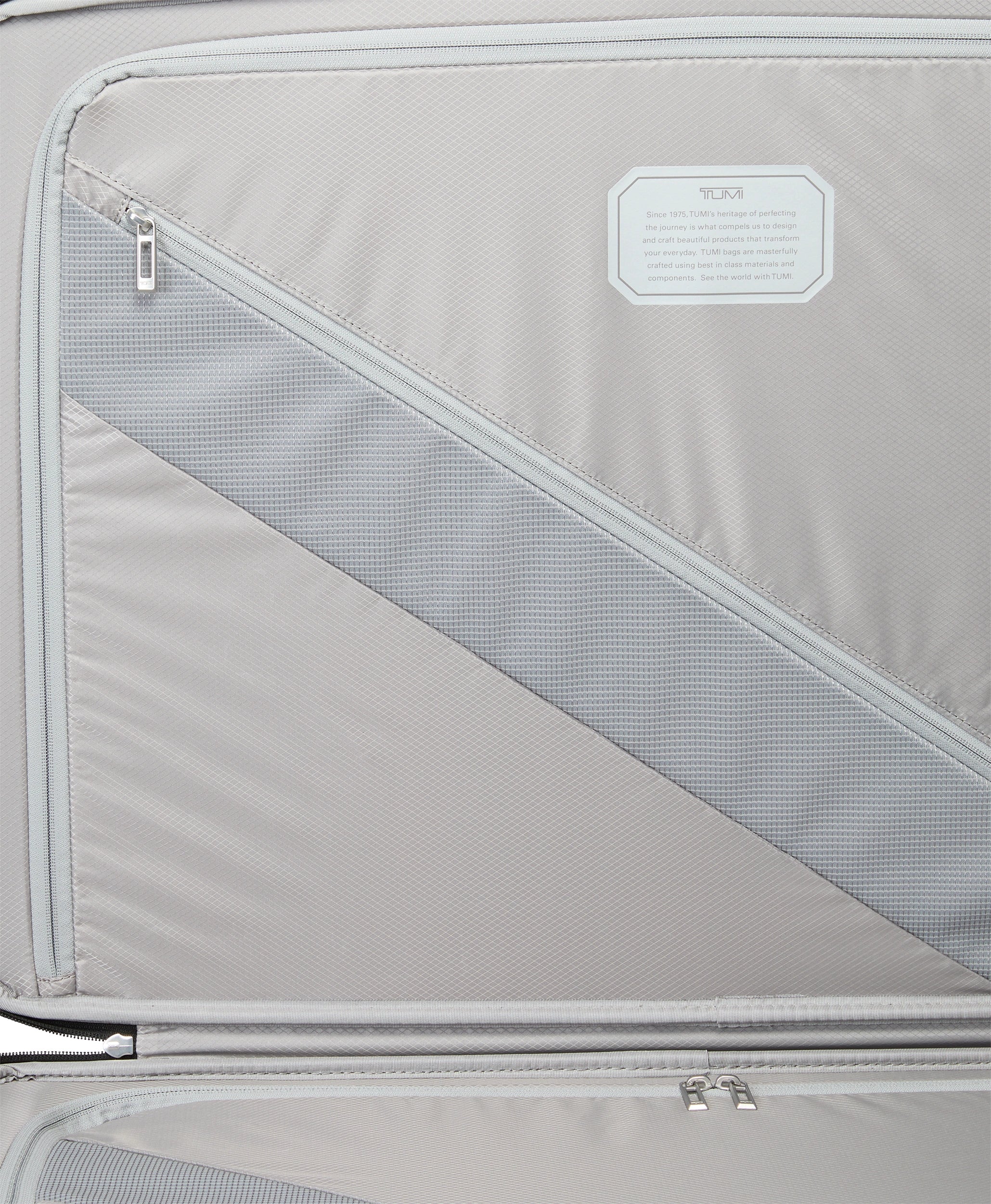 Tumi 19 Degree Lite Extended Trip Packing Case