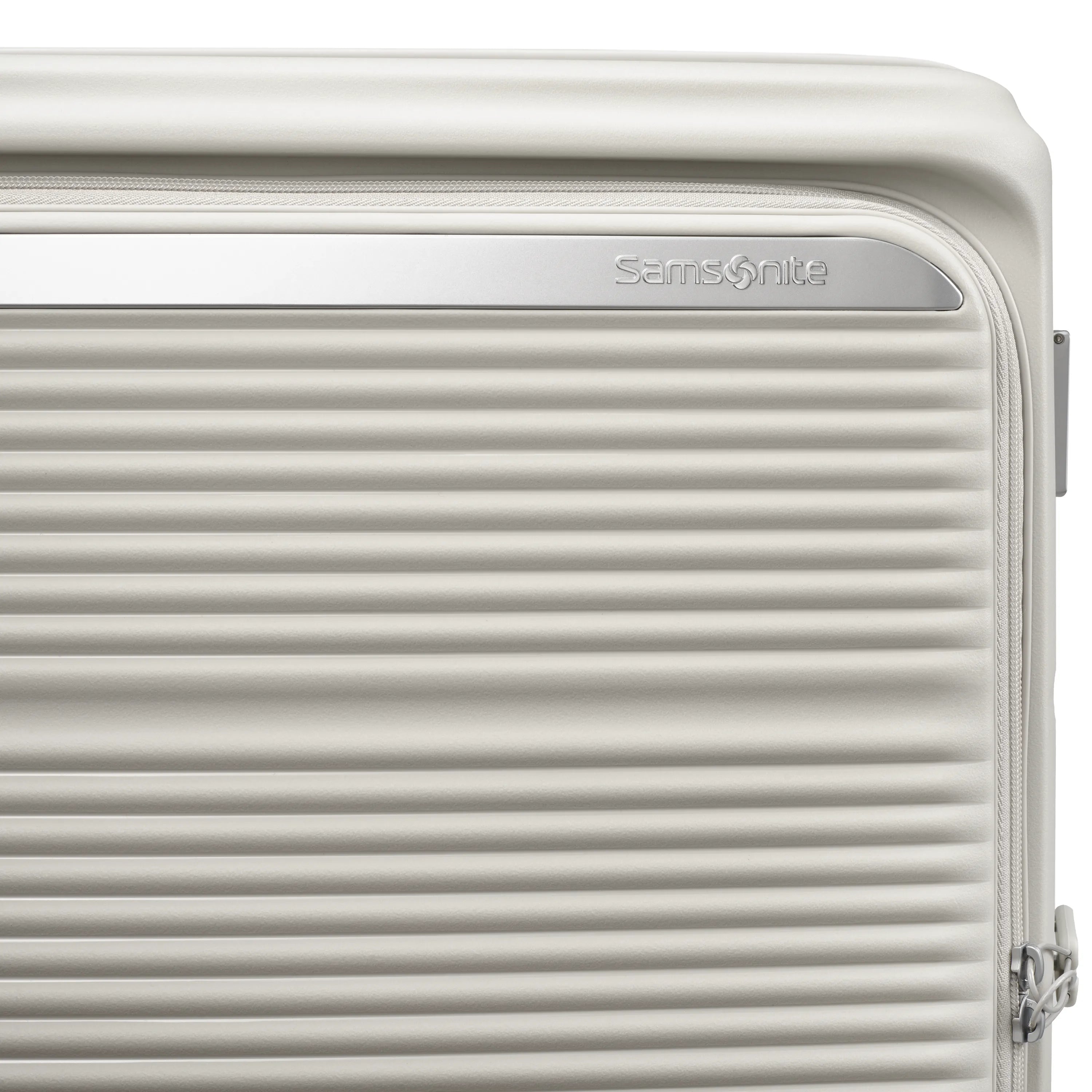 Samsonite Paralux Medium Spinner