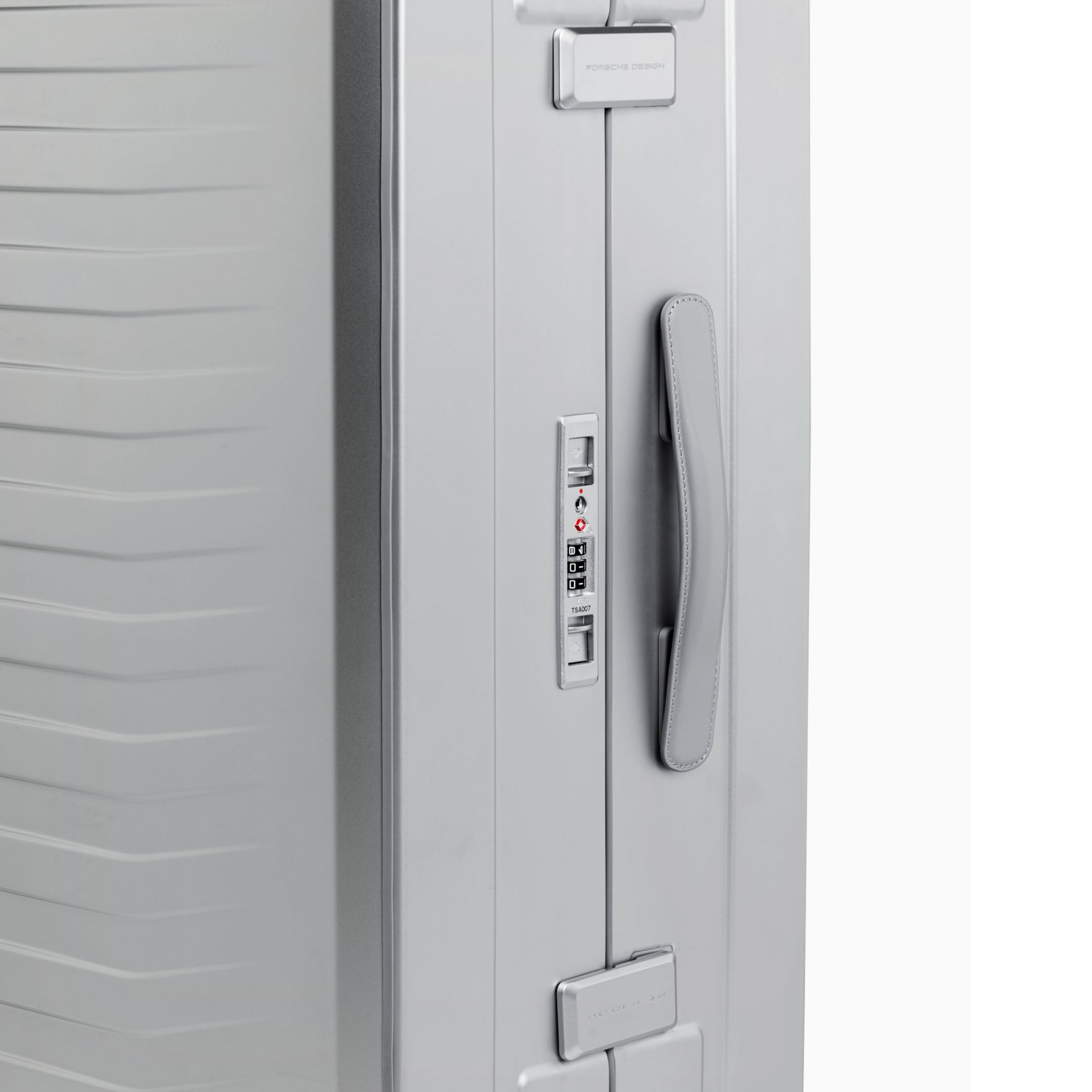 Porsche Design Aluminum 4W Spinner 31"