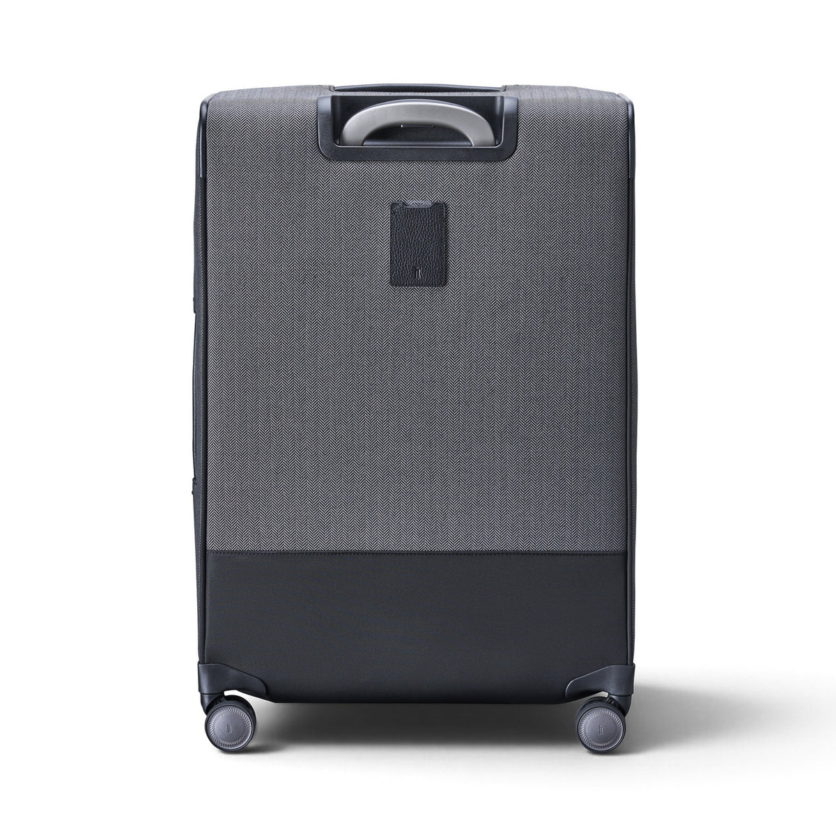 Hartmann Herringbone Medium Journey Expandable Spinner - Black Herringbone