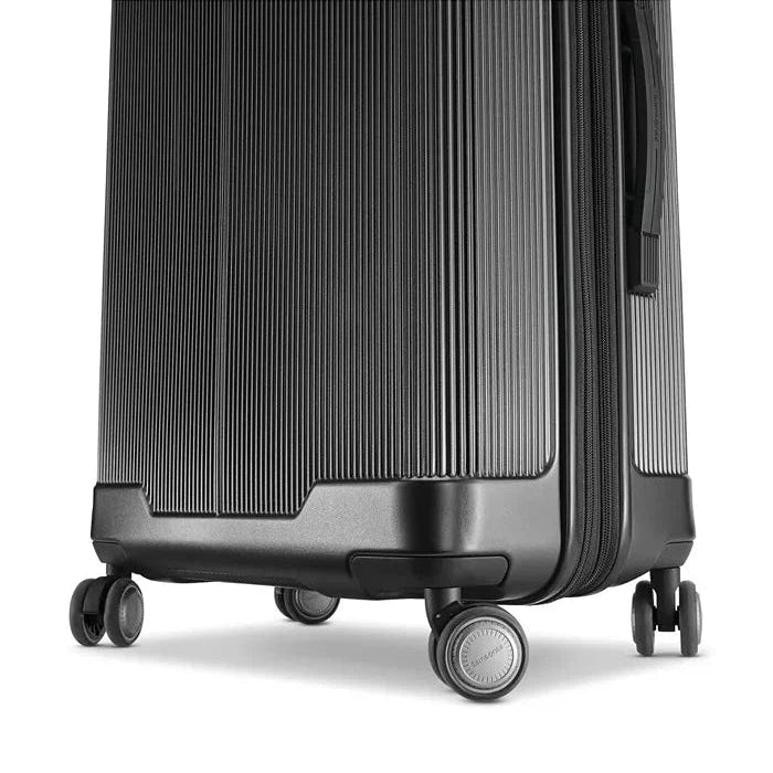 Samsonite Silhouette 17 Hardside Medium Expandable Spinner