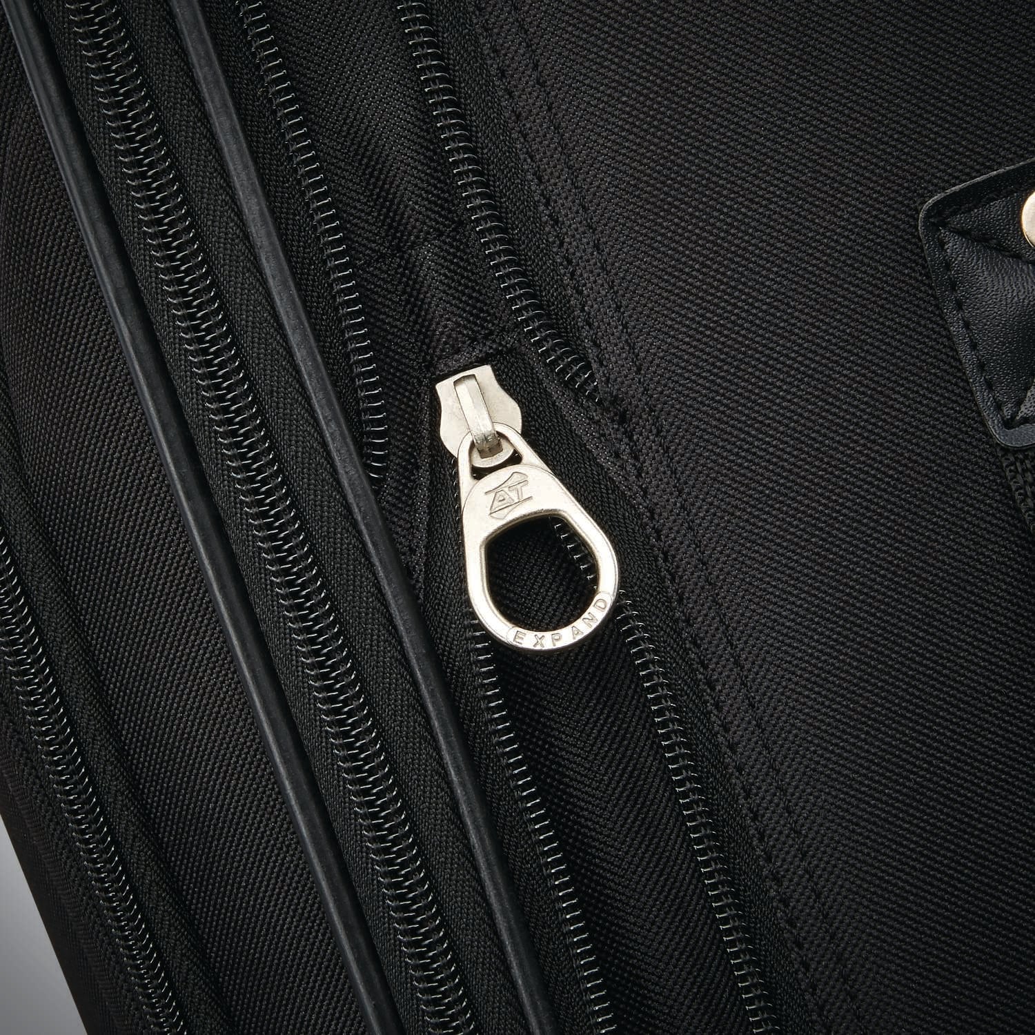 American Tourister Fieldbrook Xlt 4 Piece Set 2-Wheel Luggage Sets