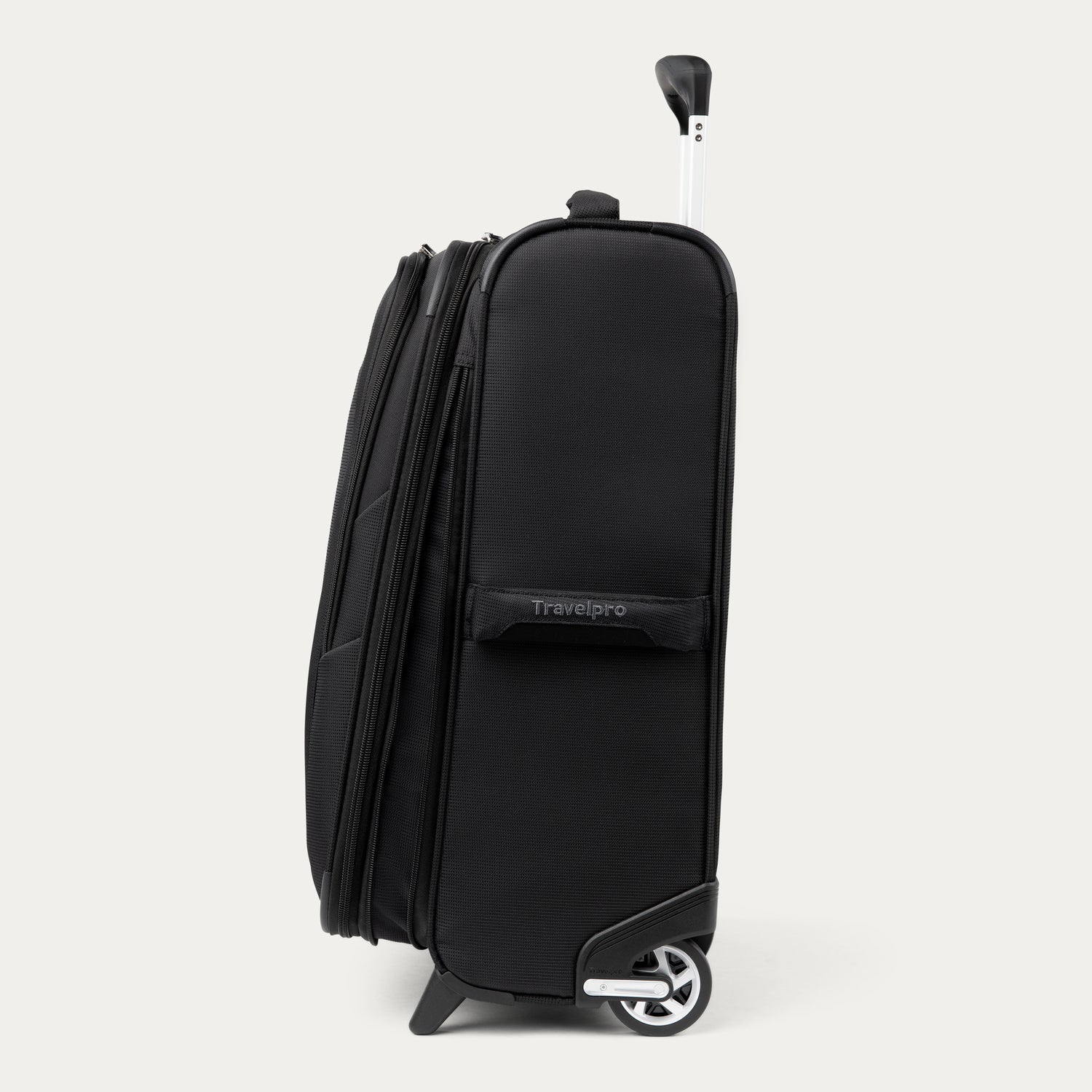 Travelpro Maxlite 5 Carry-On Expandable Rollaboard