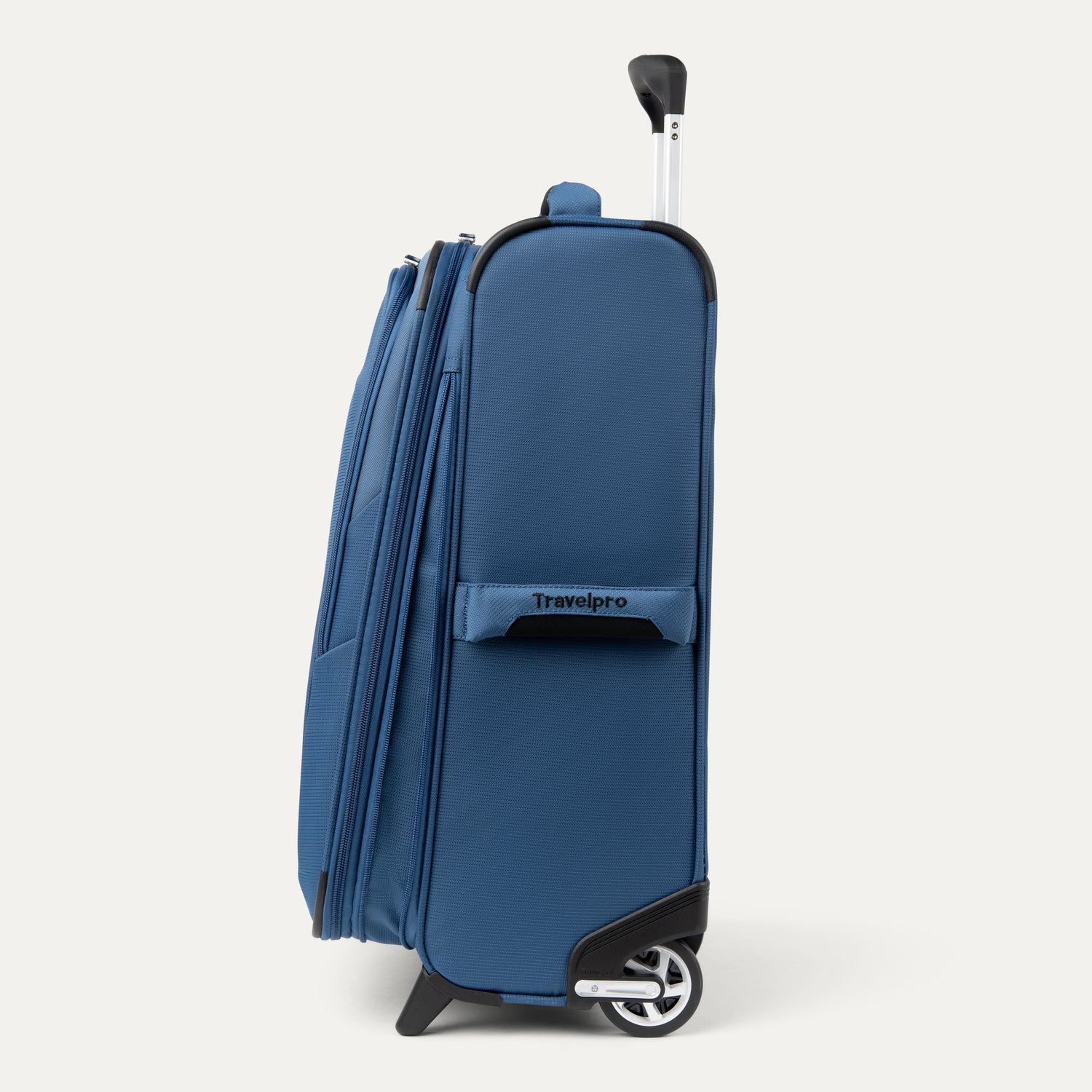 Travelpro Maxlite 5 Carry-On Expandable Rollaboard