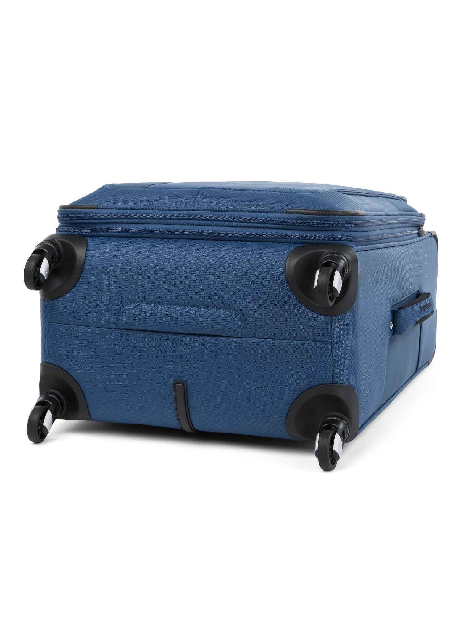 Travelpro Maxlite 5 Expandable Softside Spinner