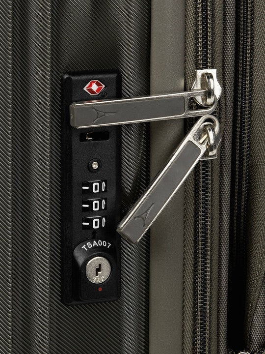 Travelpro Maxlite Air Expandable Hardside Spinner