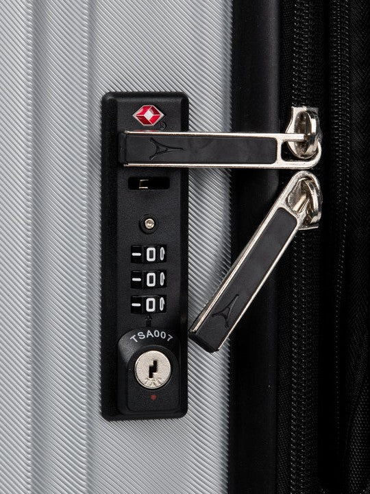 Travelpro Maxlite Air Expandable Hardside Spinner