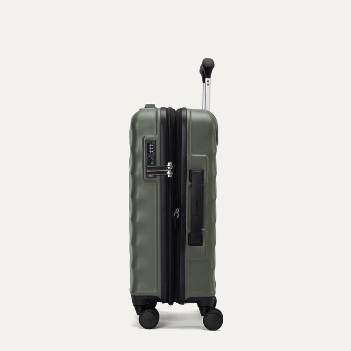 Travelpro Maxlite Air V2 Hardside Spinner