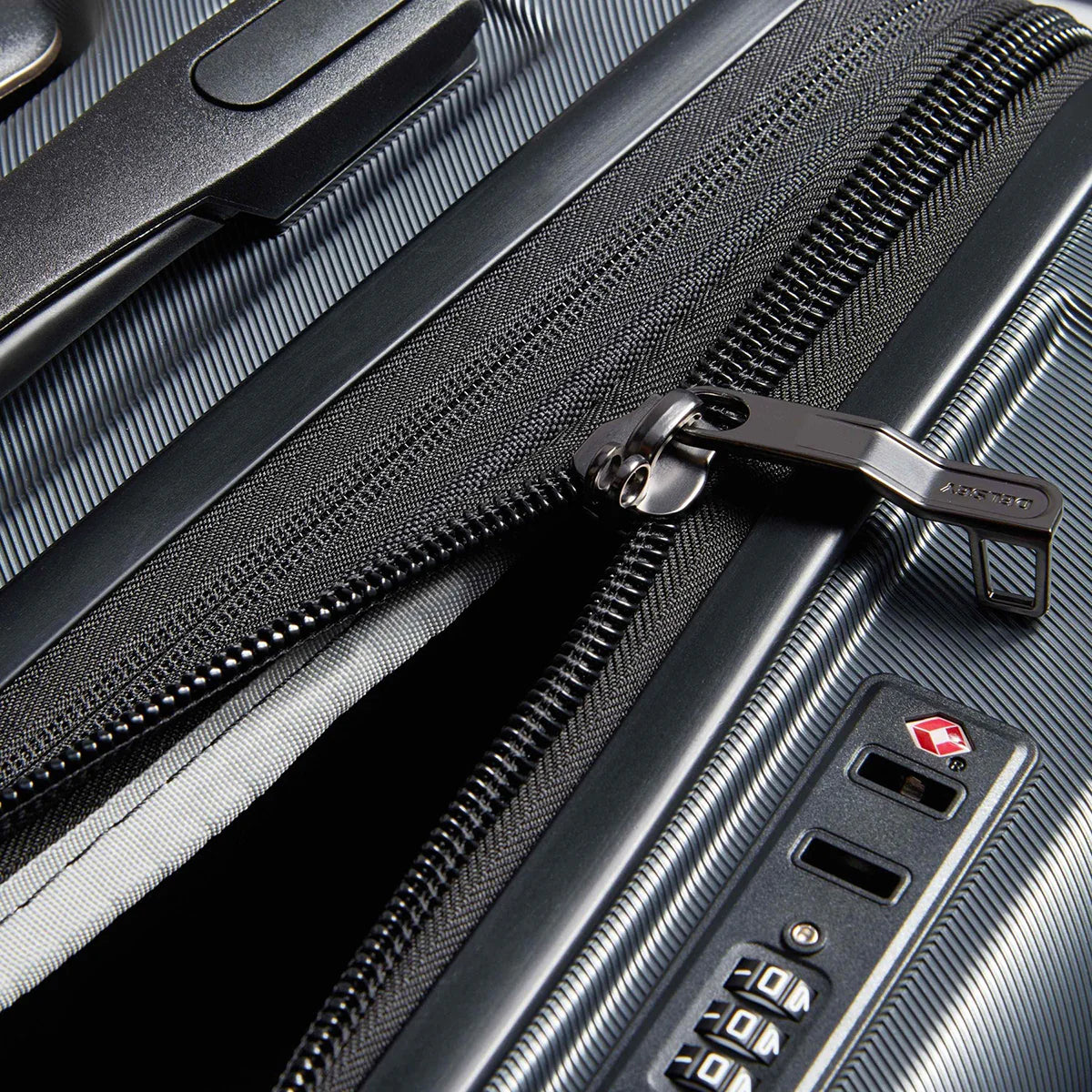 Delsey Cruise 3.0 2-Wheeled Underseater