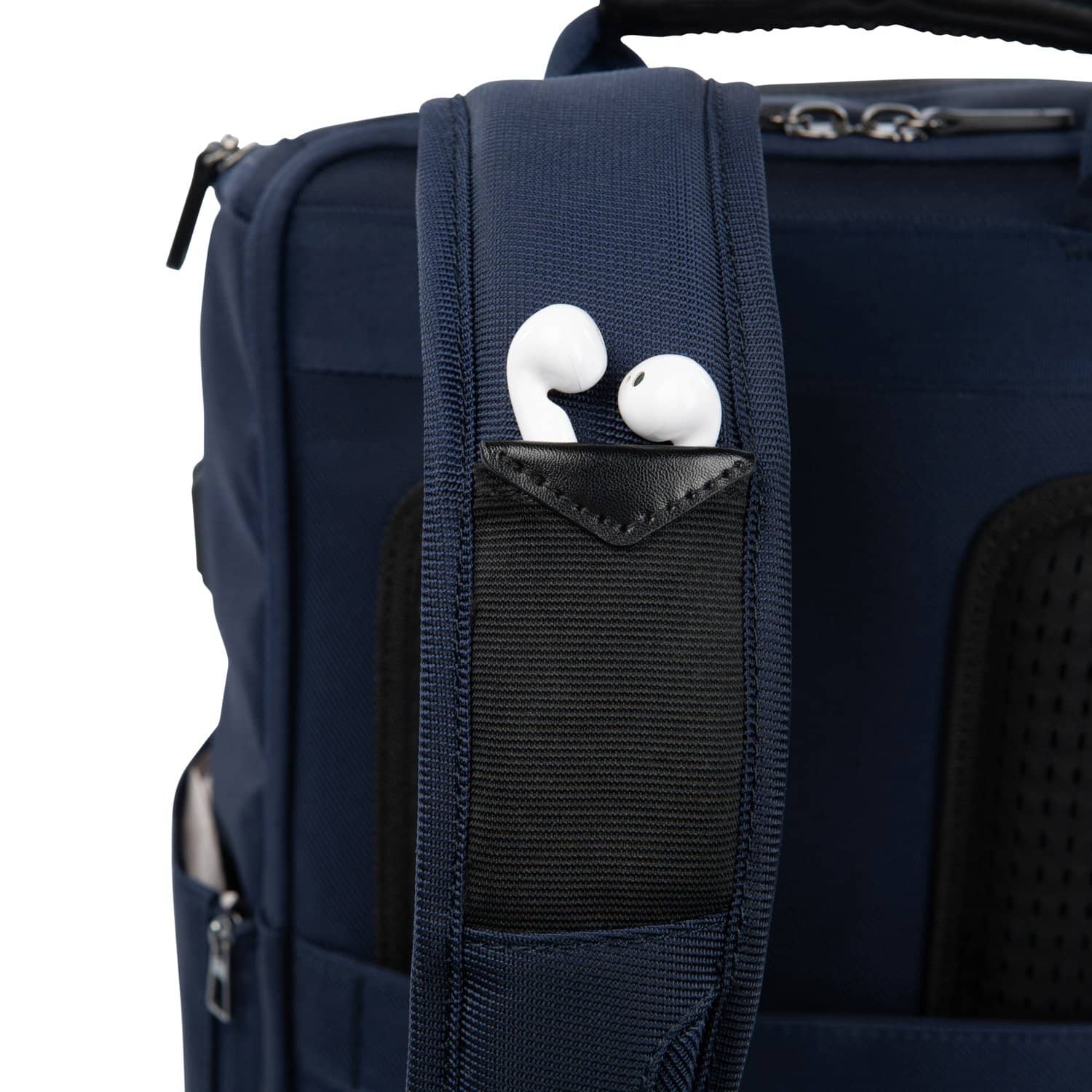 Travelpro Crew Executive Choice 3 medium backpack