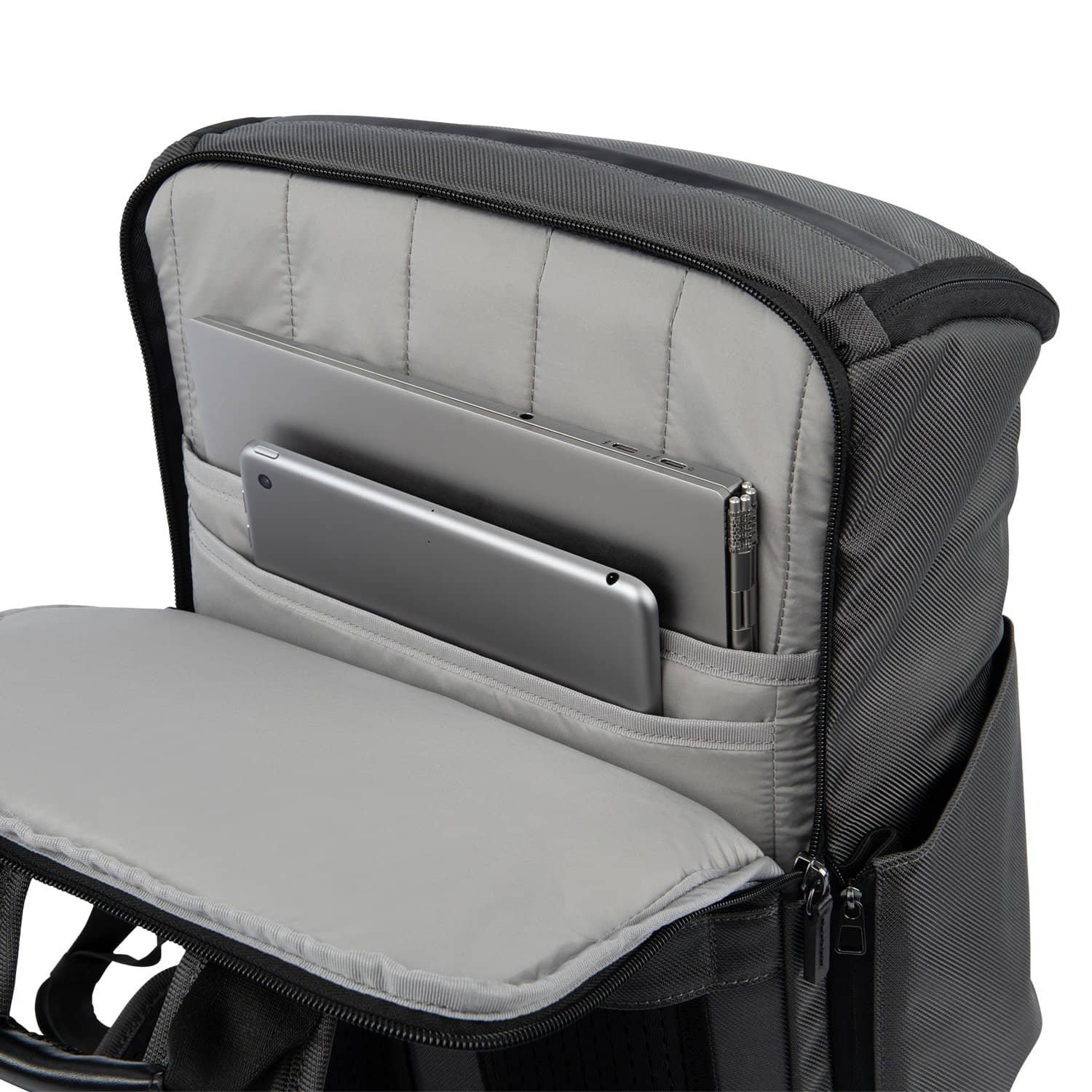 Travelpro Crew Executive Choice 3 medium backpack