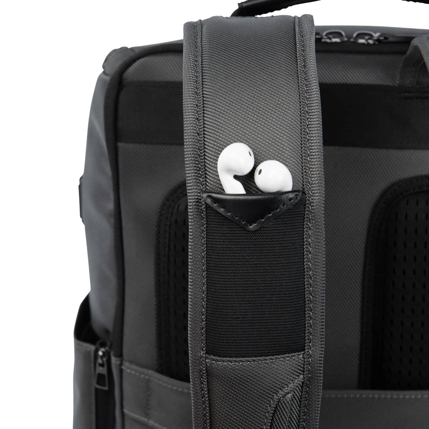 Travelpro Crew Executive Choice 3 medium backpack