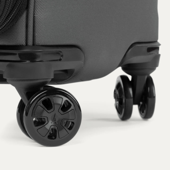 Travelpro Crew Classic Softside Spinner