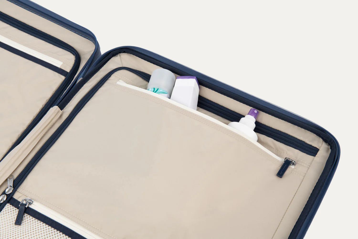 Travelpro Platinum Elite Hardside Spinner