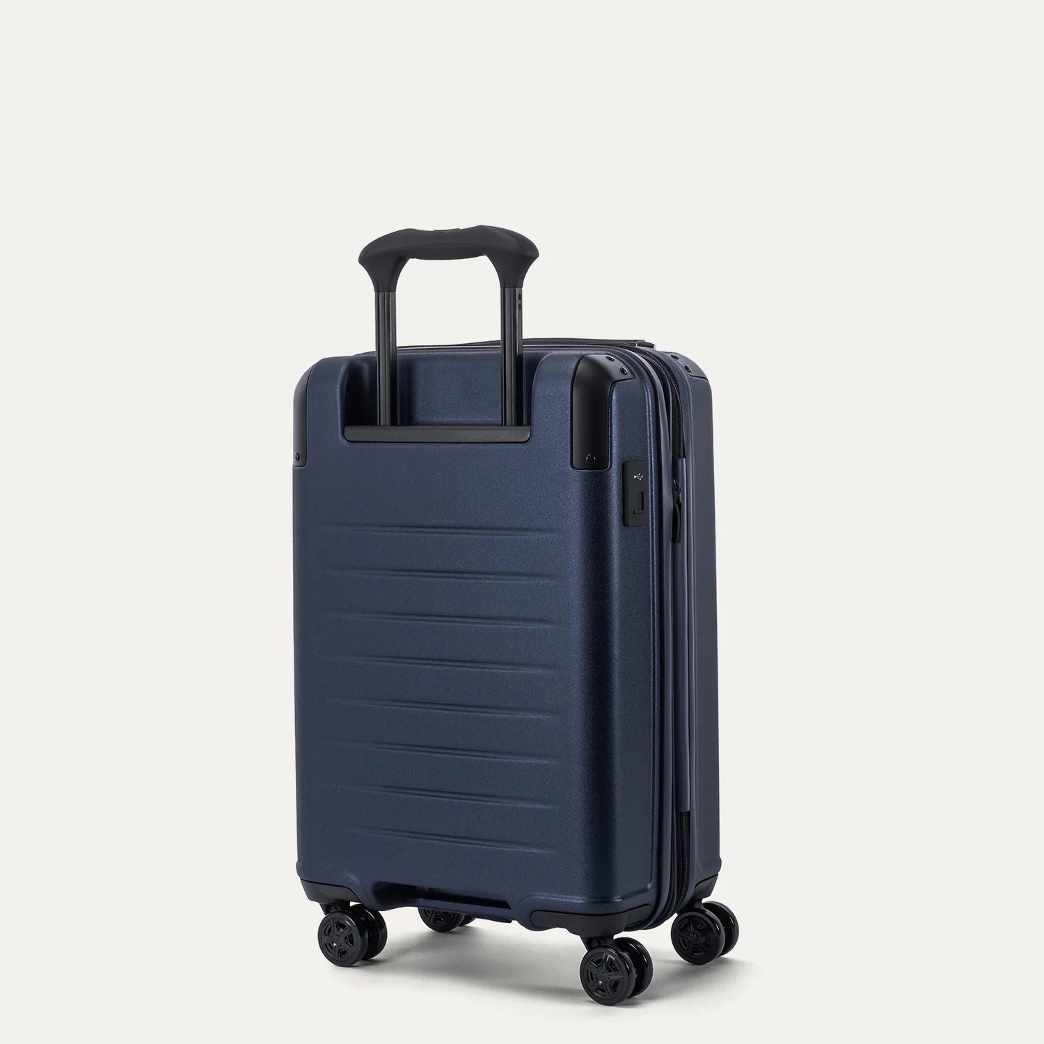 Travelpro Platinum Elite Hardside Expandable Spinner