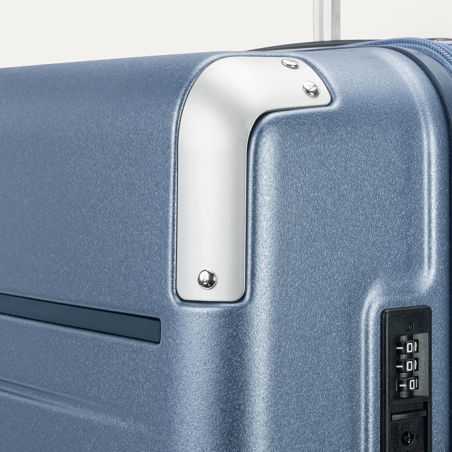 Travelpro Platinum Elite Hardside Expandable Spinner