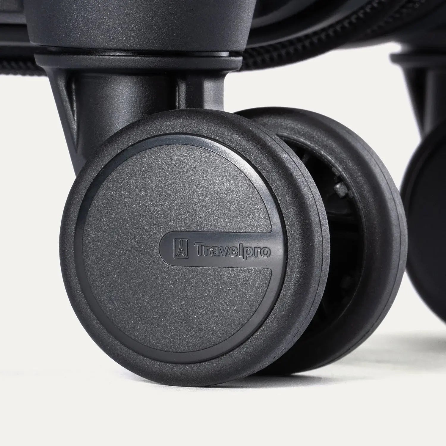 Travelpro Maxlite Air V2 Hardside Spinner