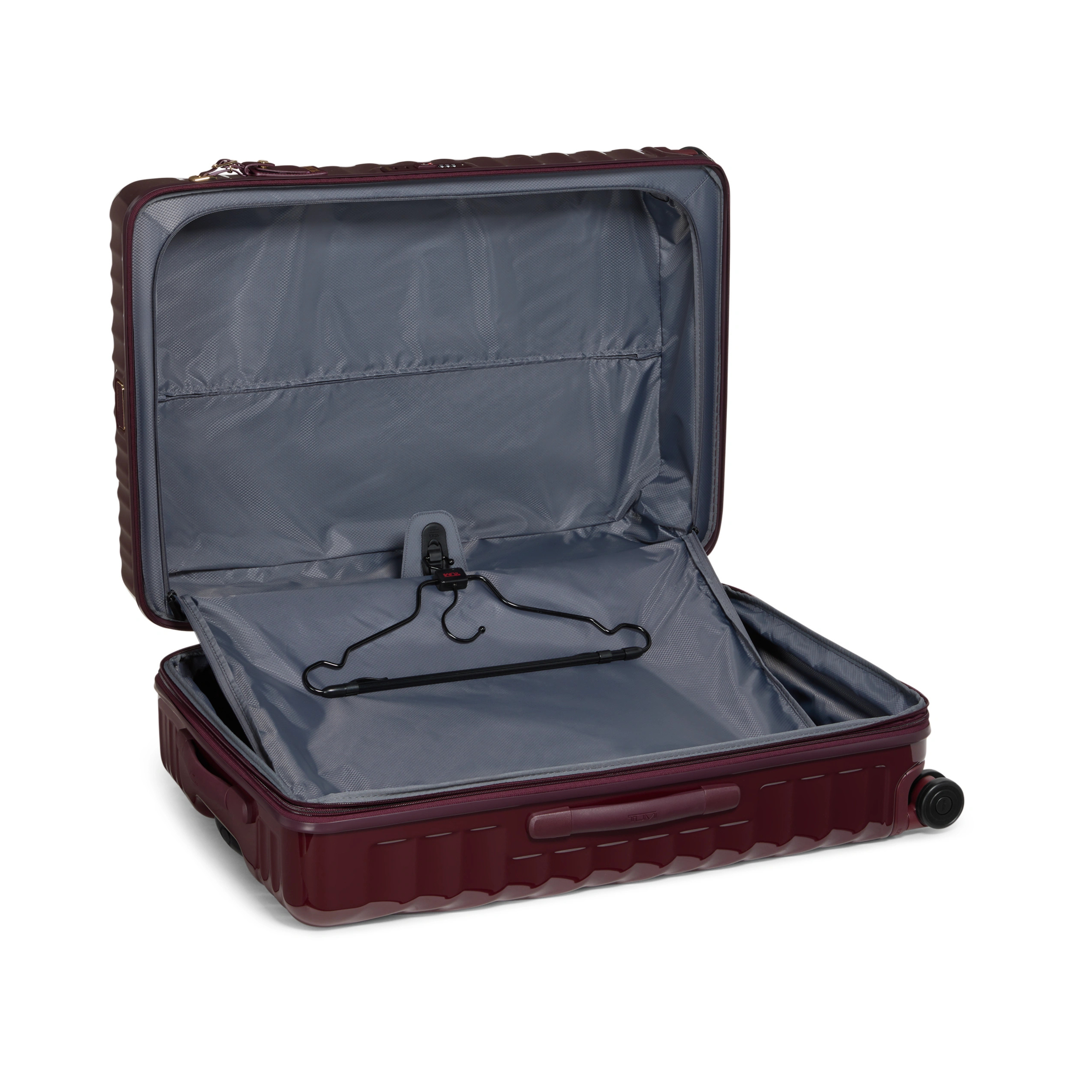 Tumi 19 Degree Extended Trip Expandable 4 Wheeled P/C