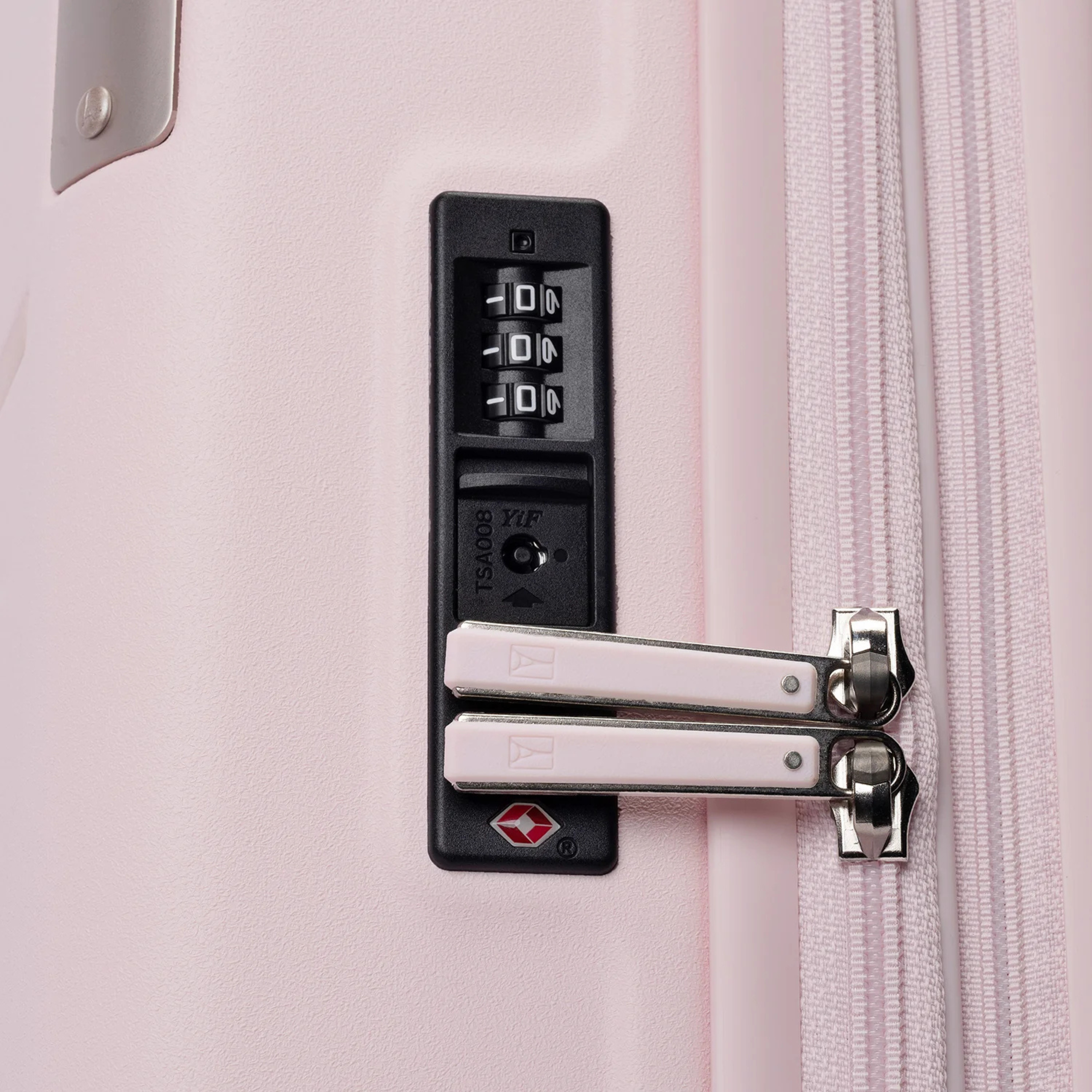 Travelpro Platinum Elite Hardside Expandable Spinner