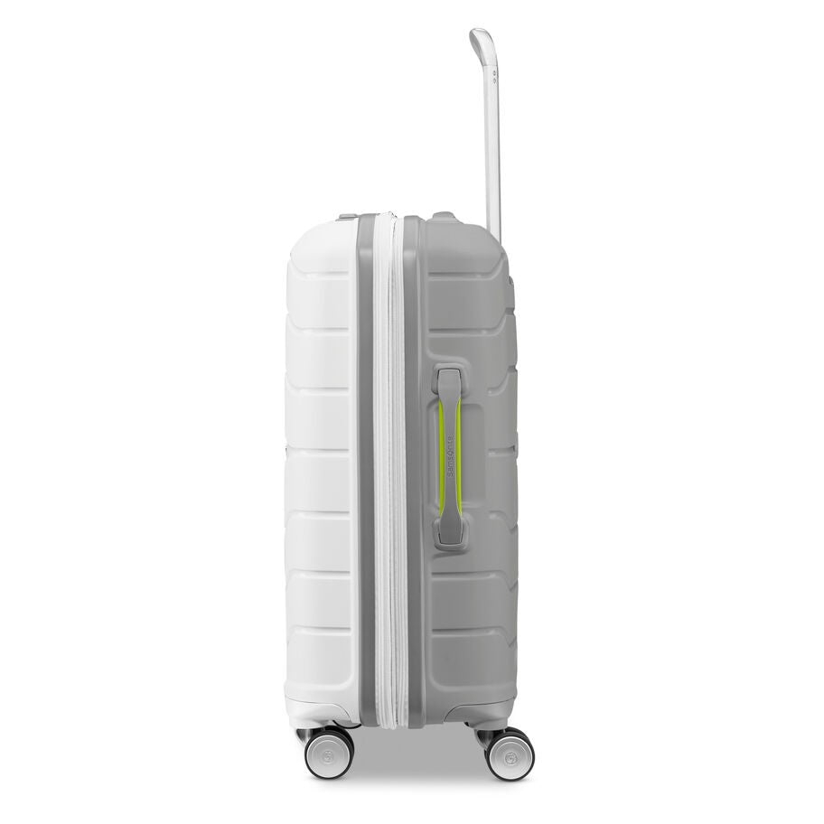 Samsonite Freeform Hardside Spinner