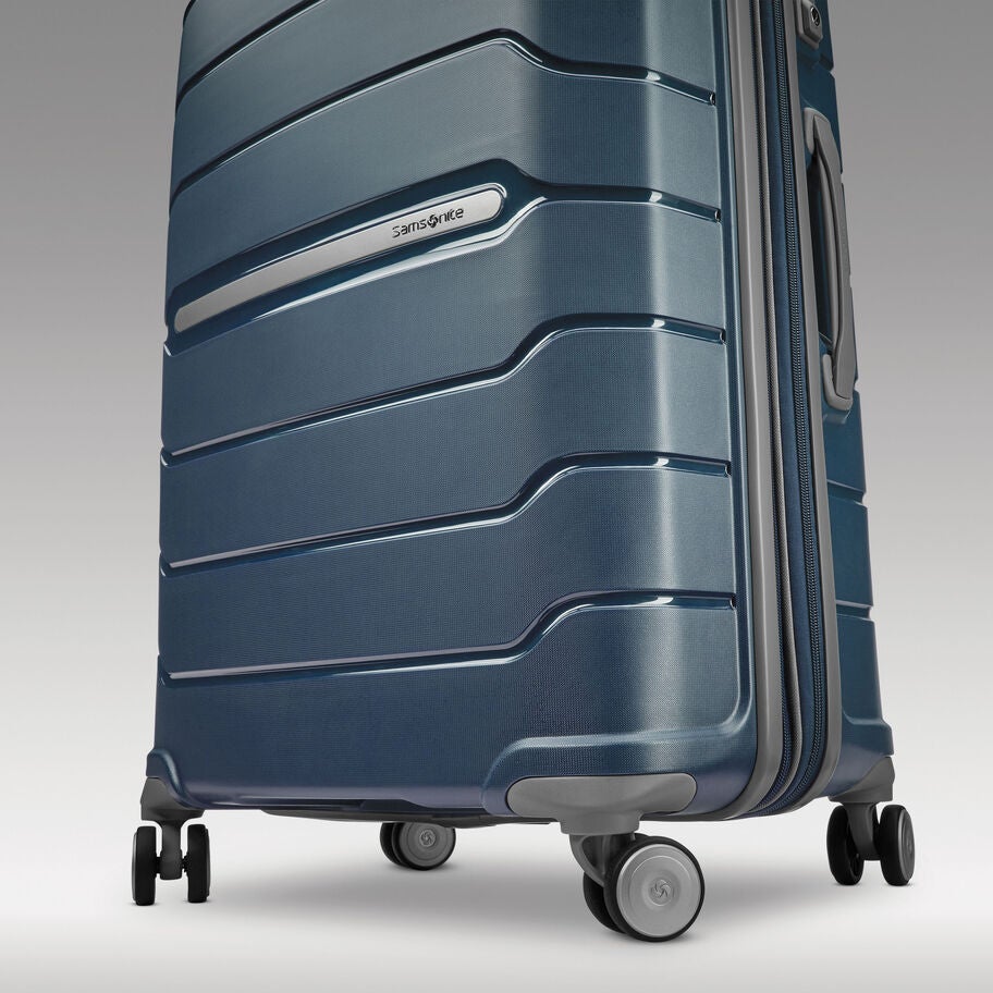 Samsonite Freeform Hardside Spinner