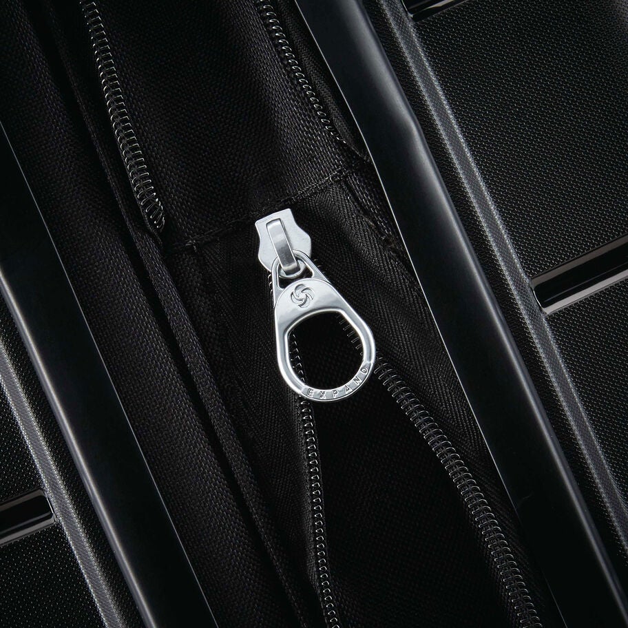 Samsonite Freeform Hardside Spinner