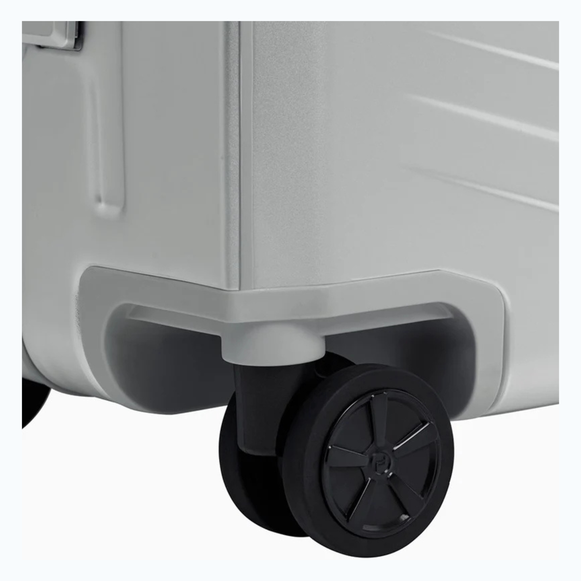 Porsche Design Aluminum 4W Spinner Medium 27"