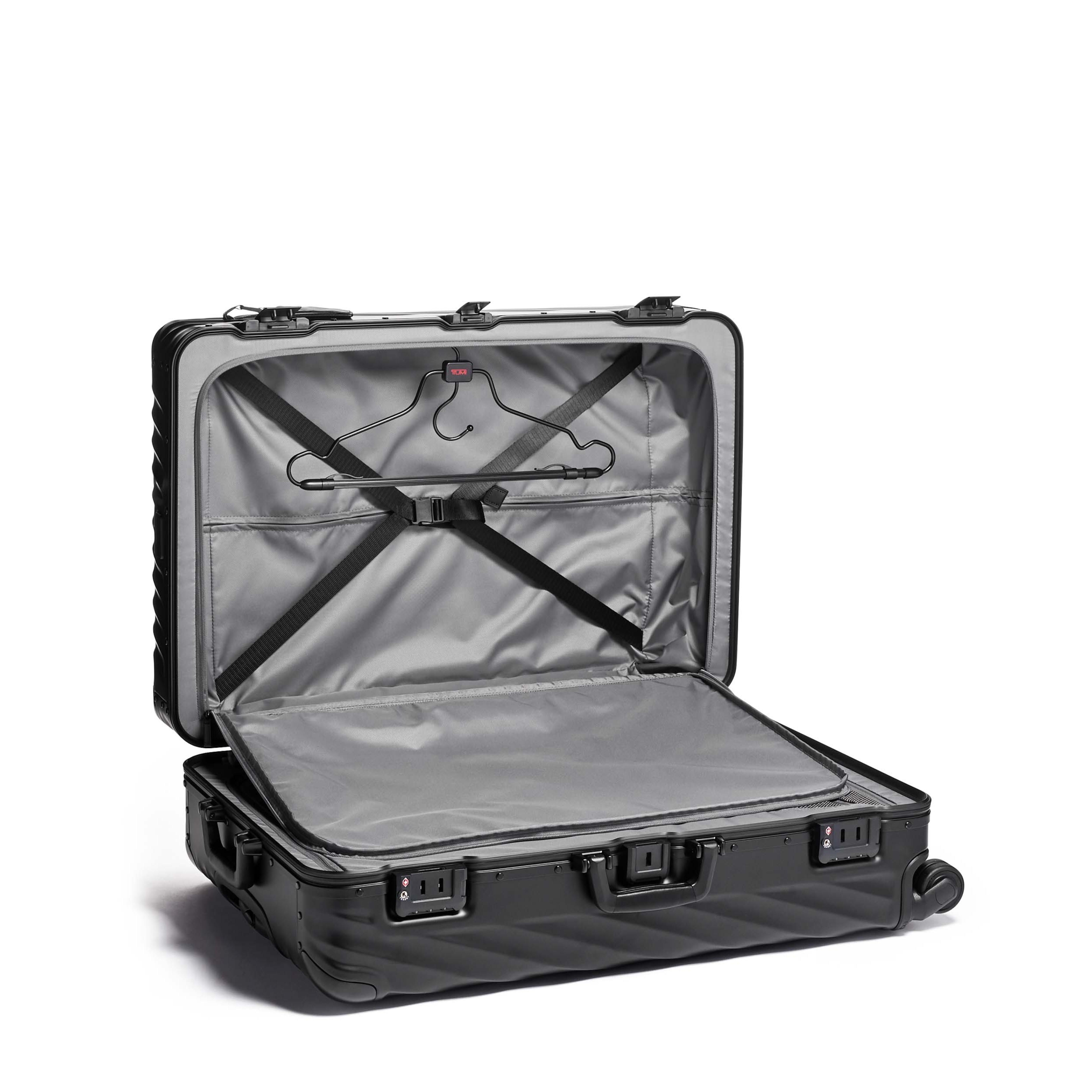 Tumi 19 Degree Aluminum Extended Trip Expandable P/C