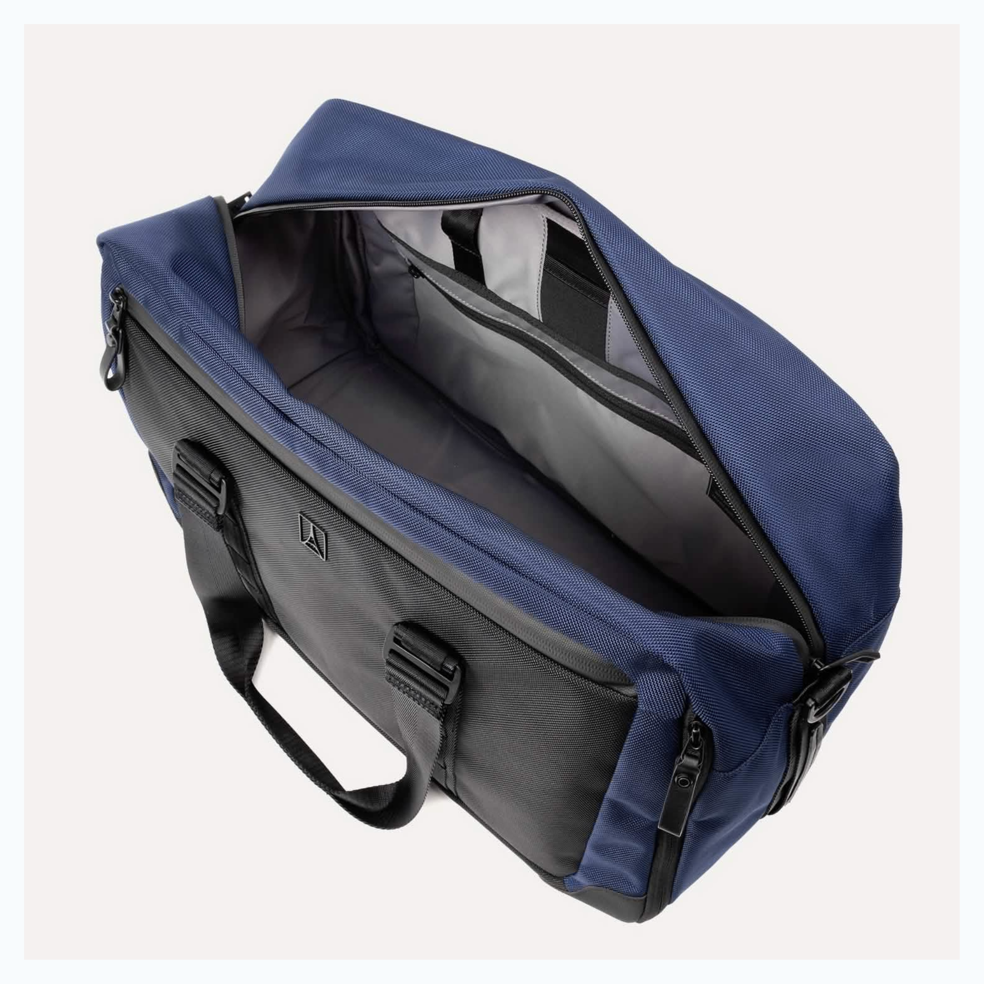 Travelpro Altitude Double Expansion Duffel