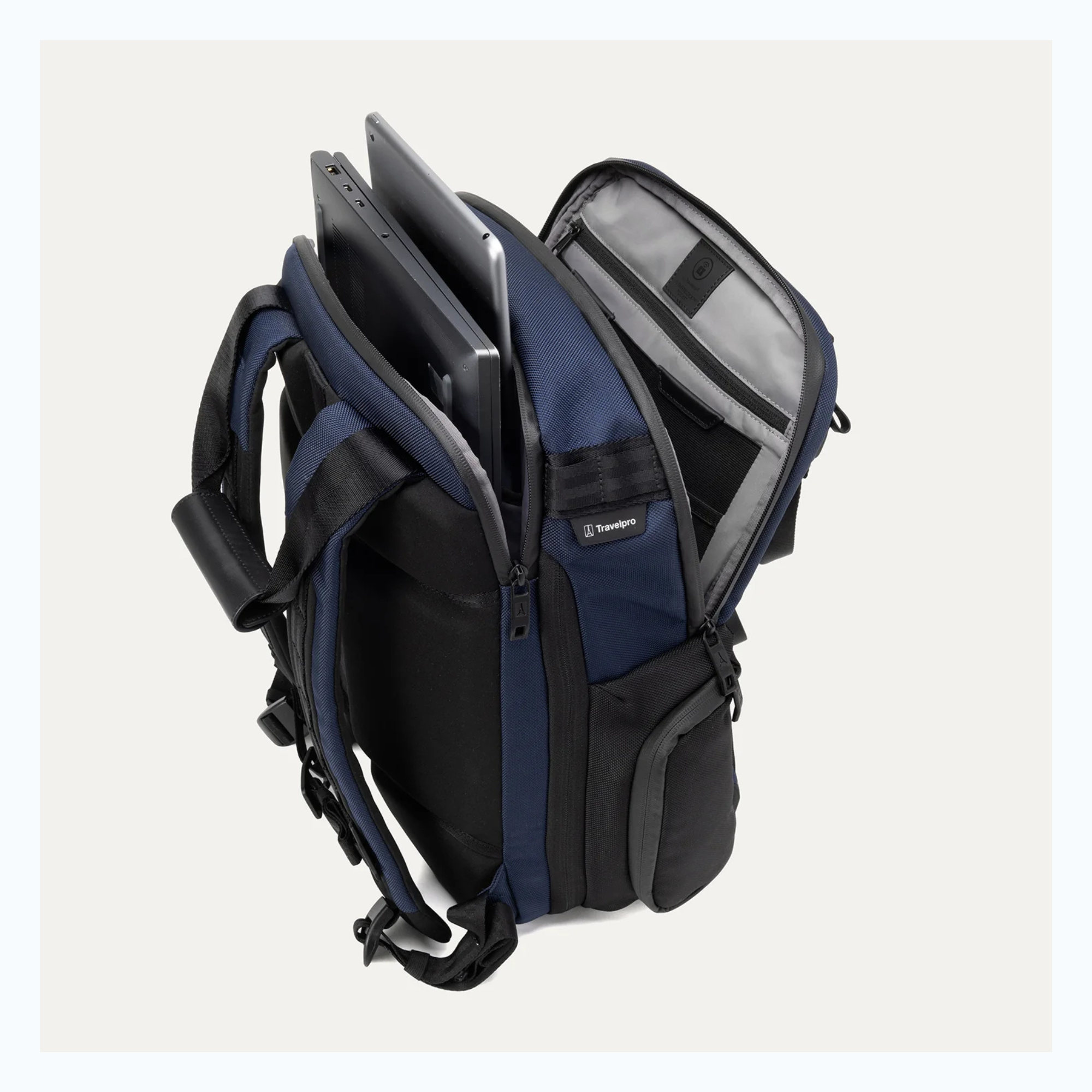 Travelpro Altitude Medium Expandable Laptop Backpack 25-30L