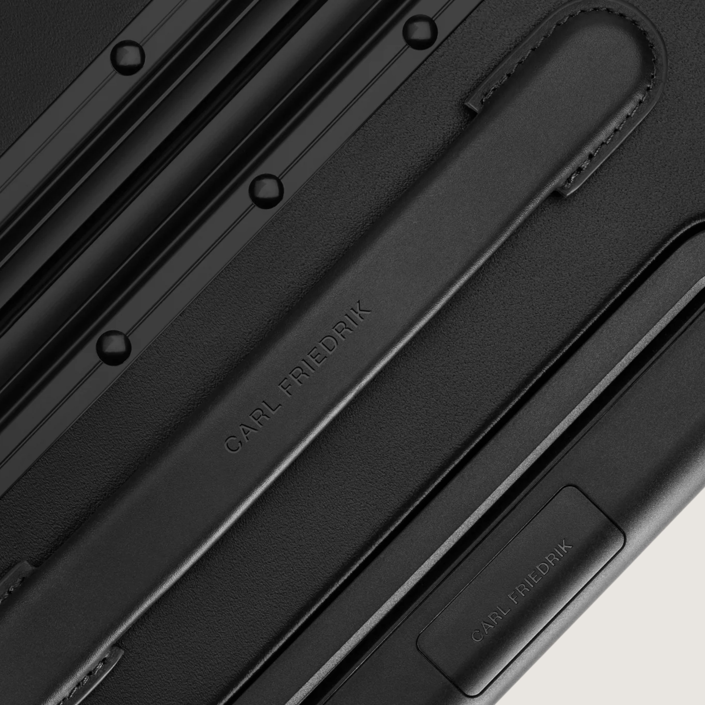 Carl Friedrik Hybrid Hardside Spinner