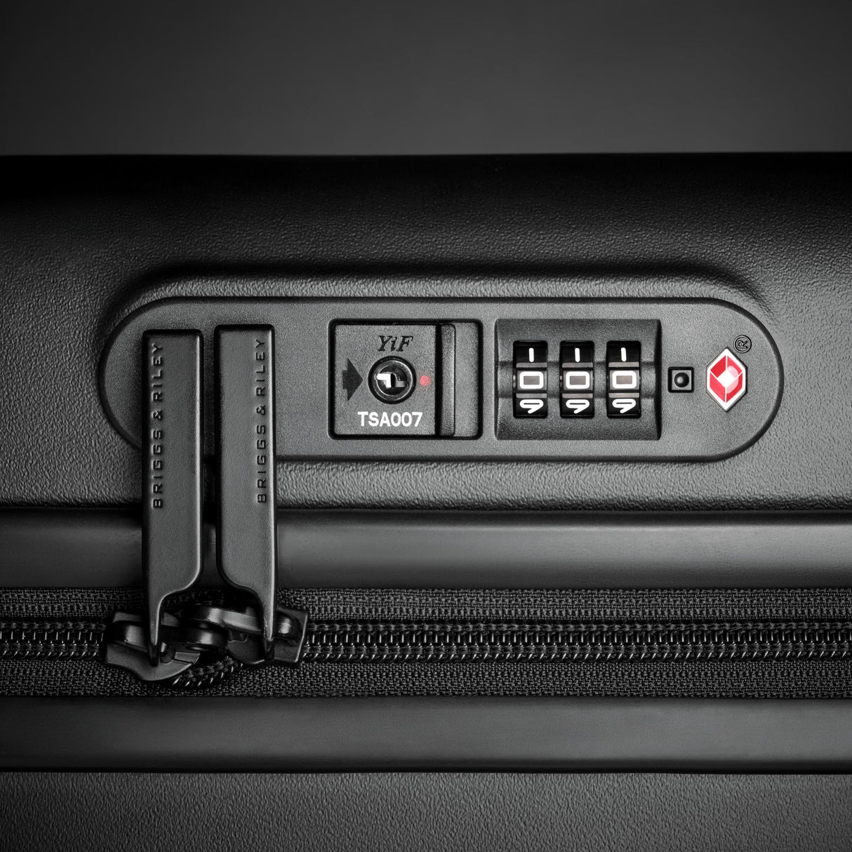 Briggs & Riley Sympatico Expandable Spinner