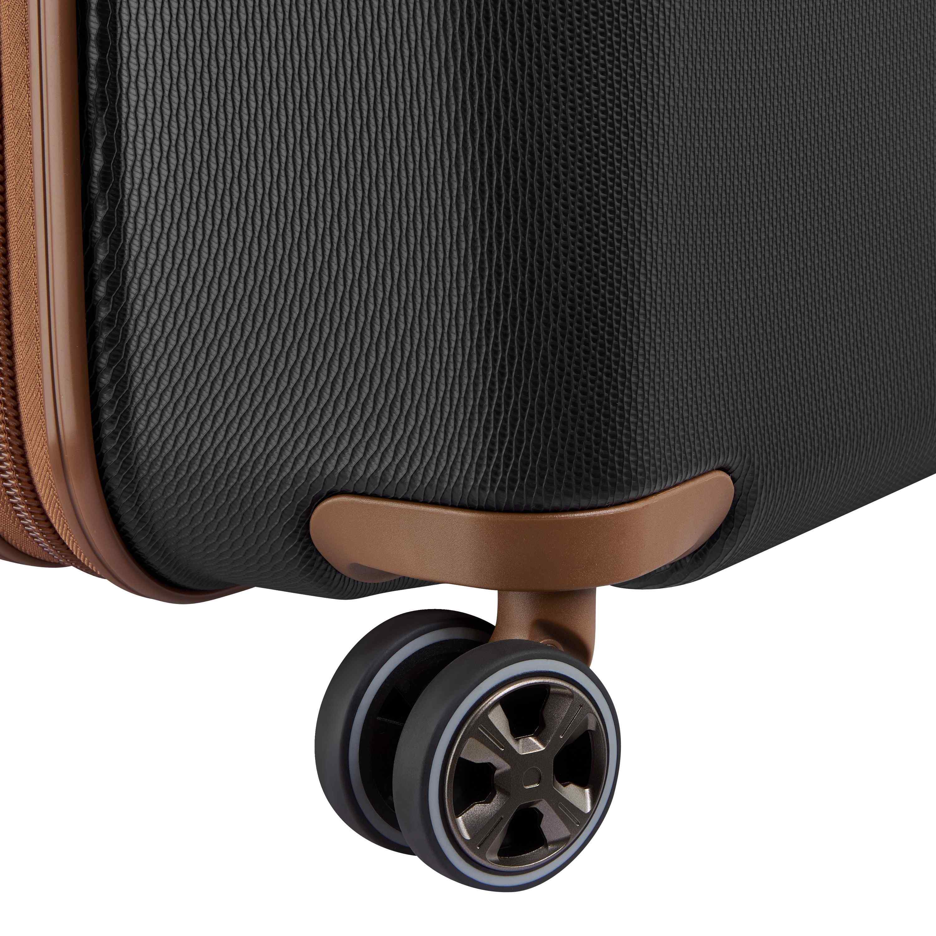 Delsey Flanerie Se Large Spinner 28"