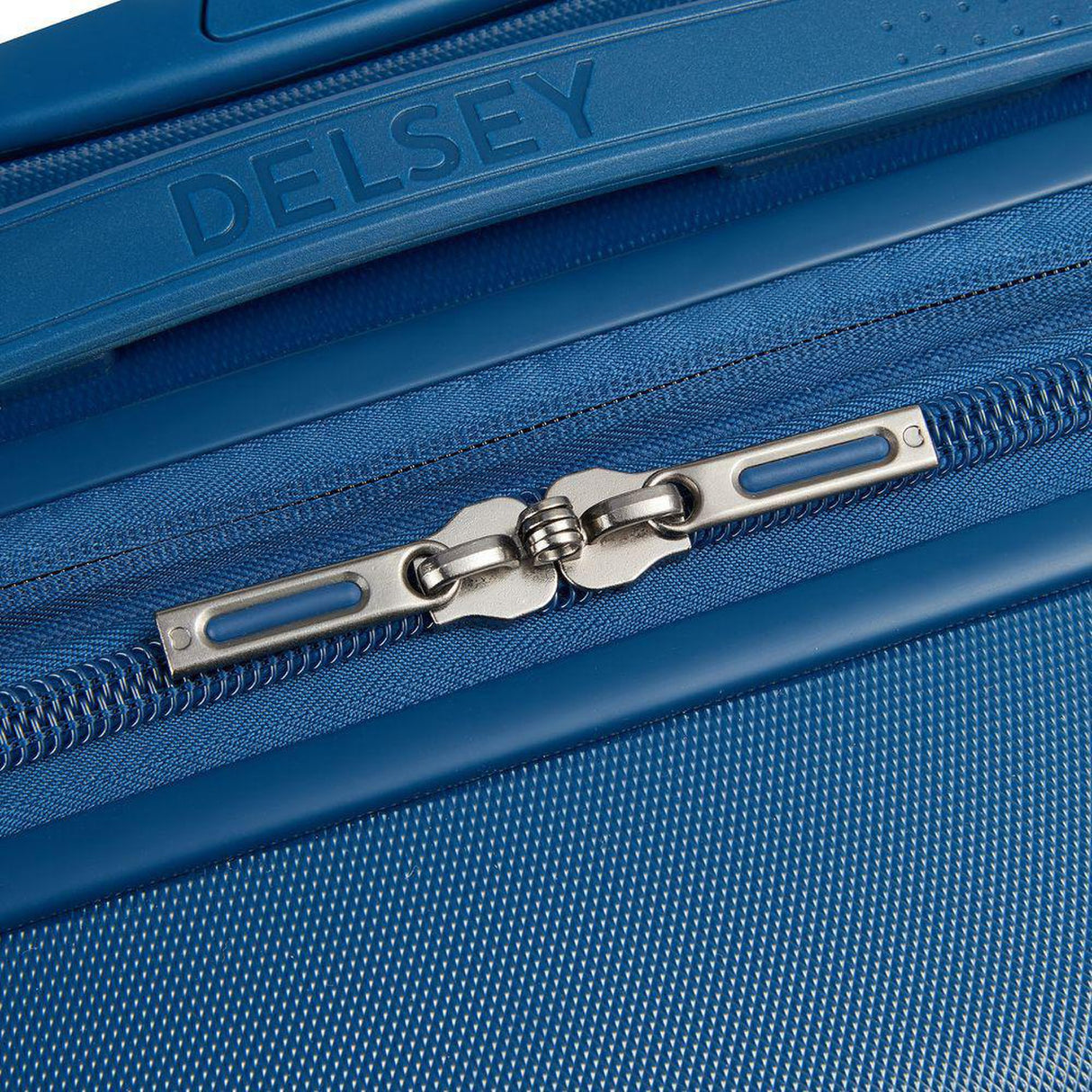 Delsey Comete 3.0 Expandable Spinner Upright 28"
